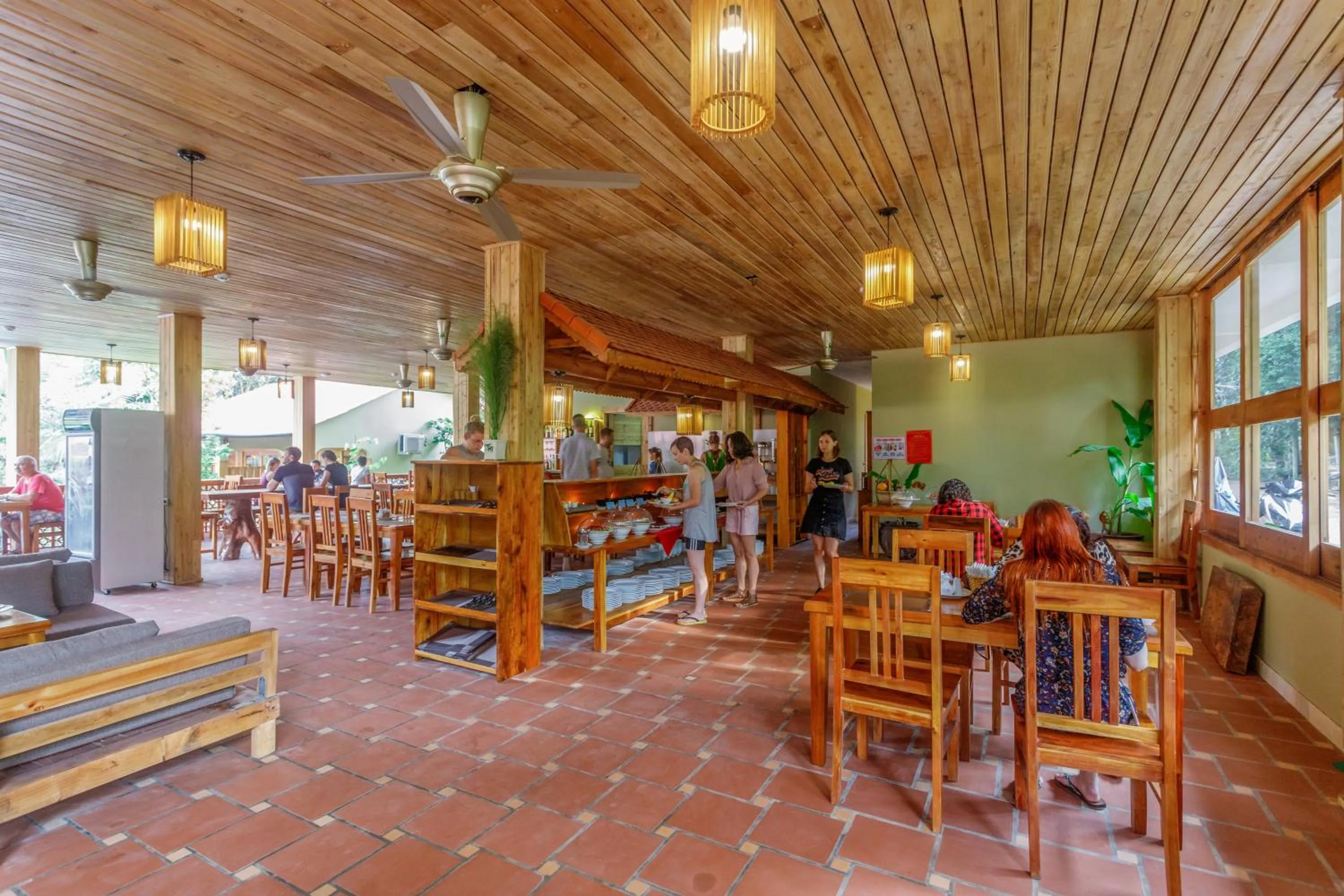 Restaurant/places to eat in Azura Resort Phu Quoc