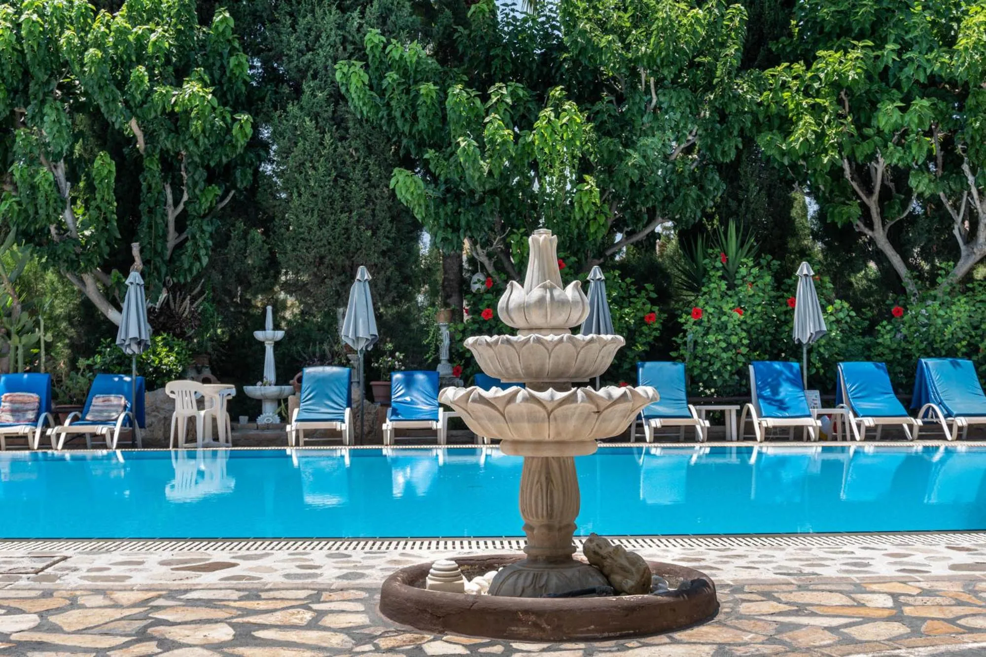 Spring in Apollonia Hotel Apartments