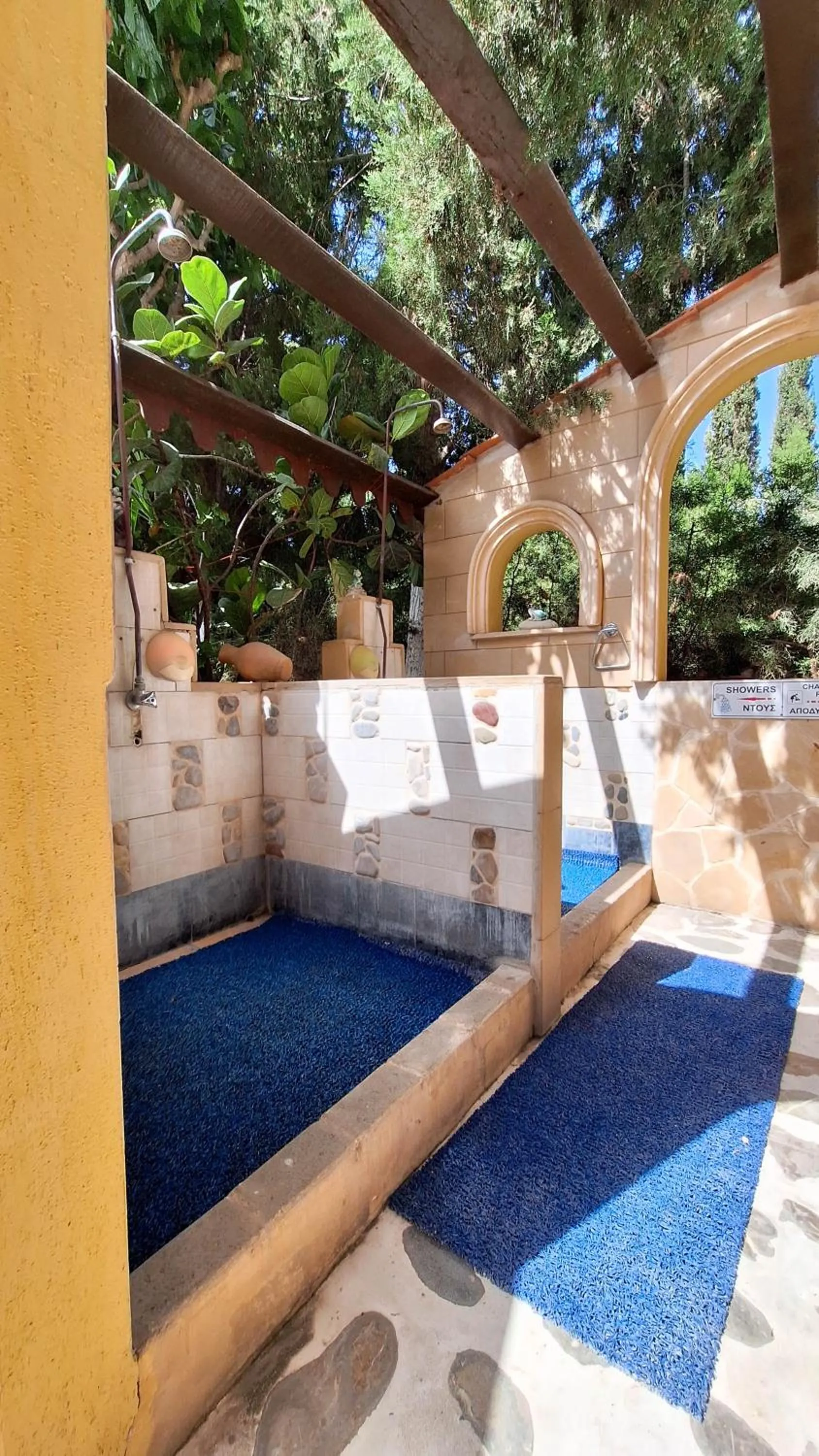 Shower in Apollonia Hotel Apartments