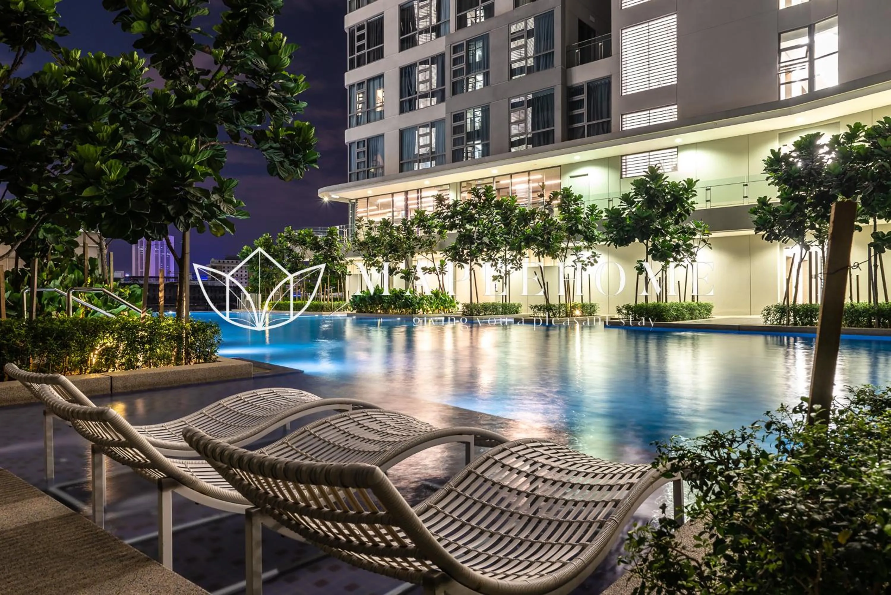 Swimming pool in The Robertson Kuala Lumpur