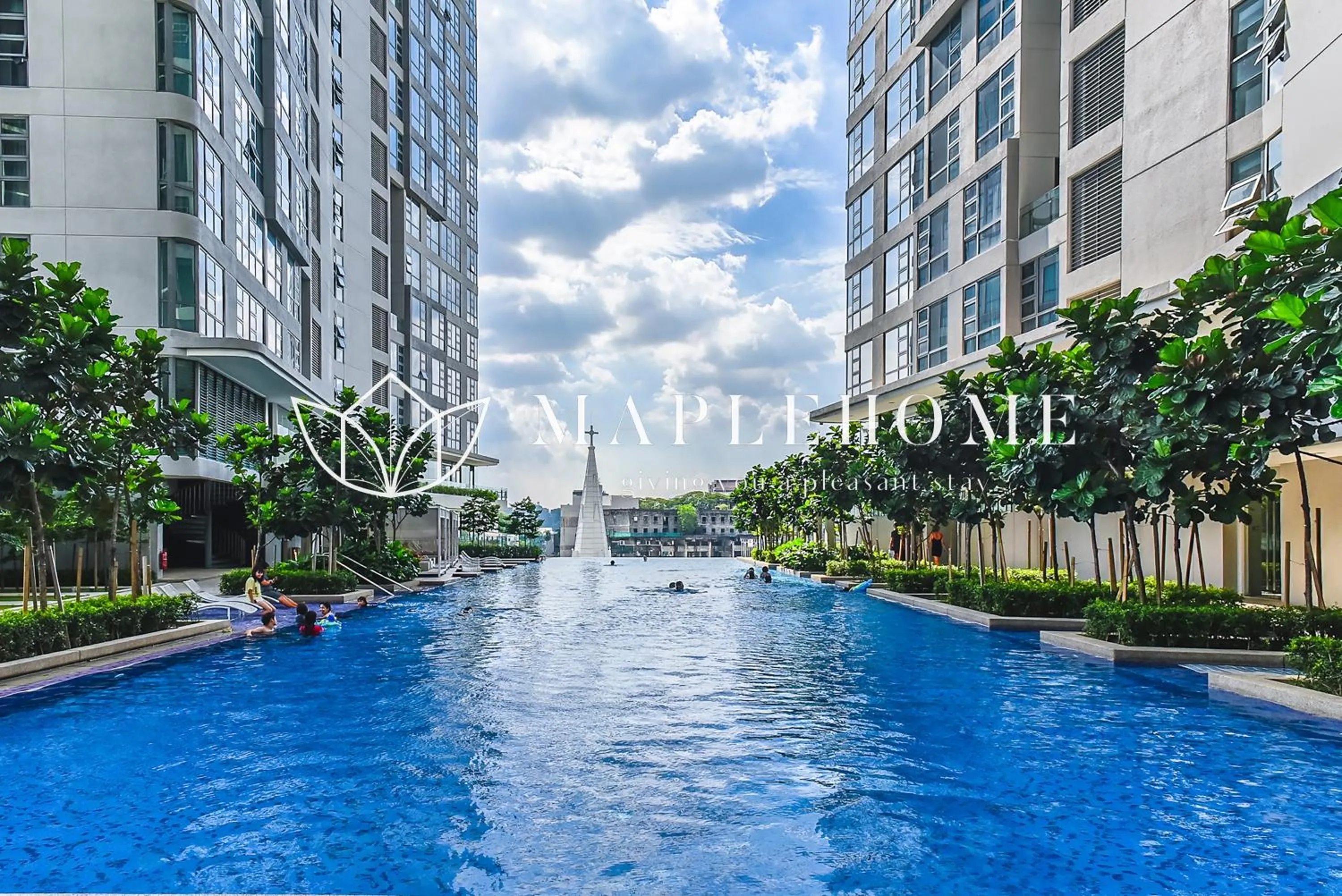 Swimming pool in The Robertson Kuala Lumpur