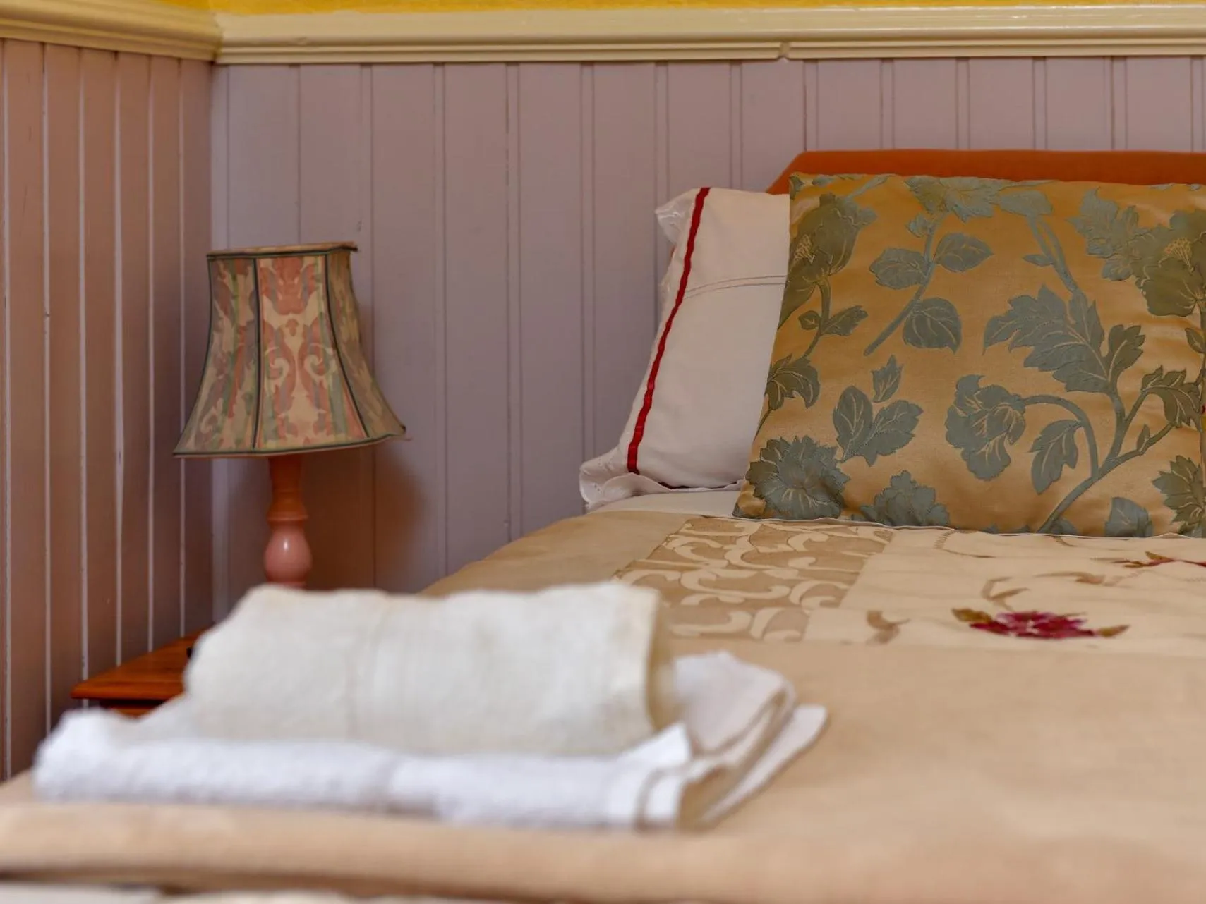 Bedroom, Bed in The Warren Guest House