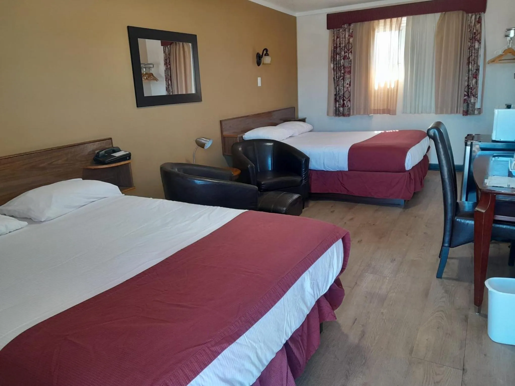 Bed in Travellers Motel