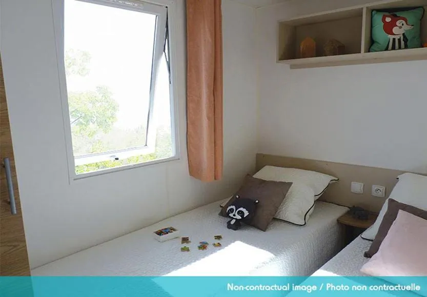 Bedroom, Bed in Camping Officiel Siblu Les Rives de Condrieu
