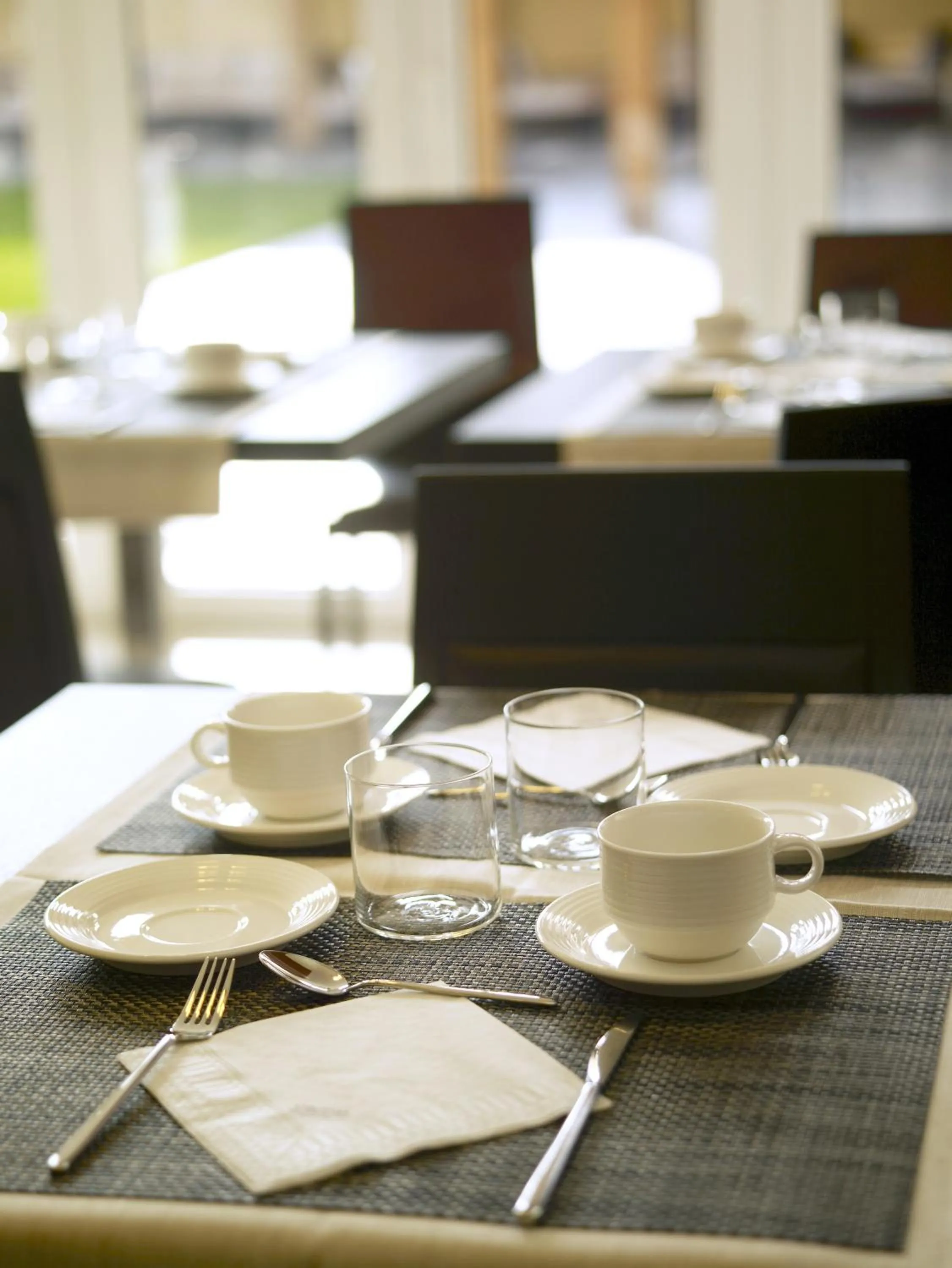 Restaurant/places to eat in Virginia Palace Hotel