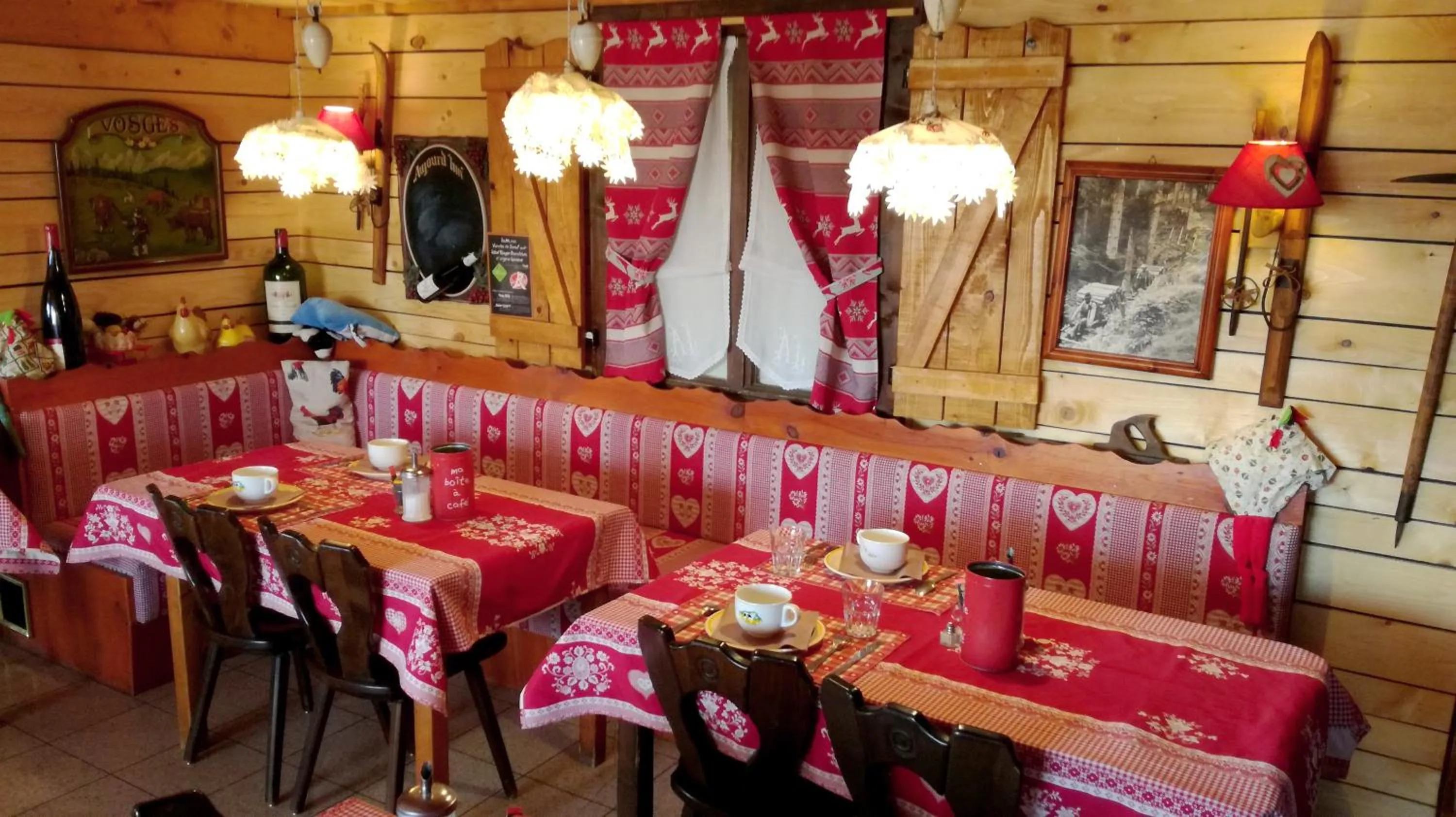 Dining area in Auberge De Liezey