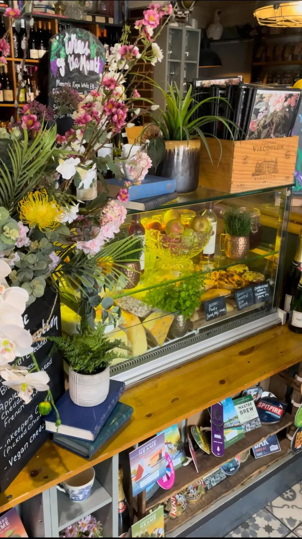 Restaurant/places to eat in The Abbey Hotel