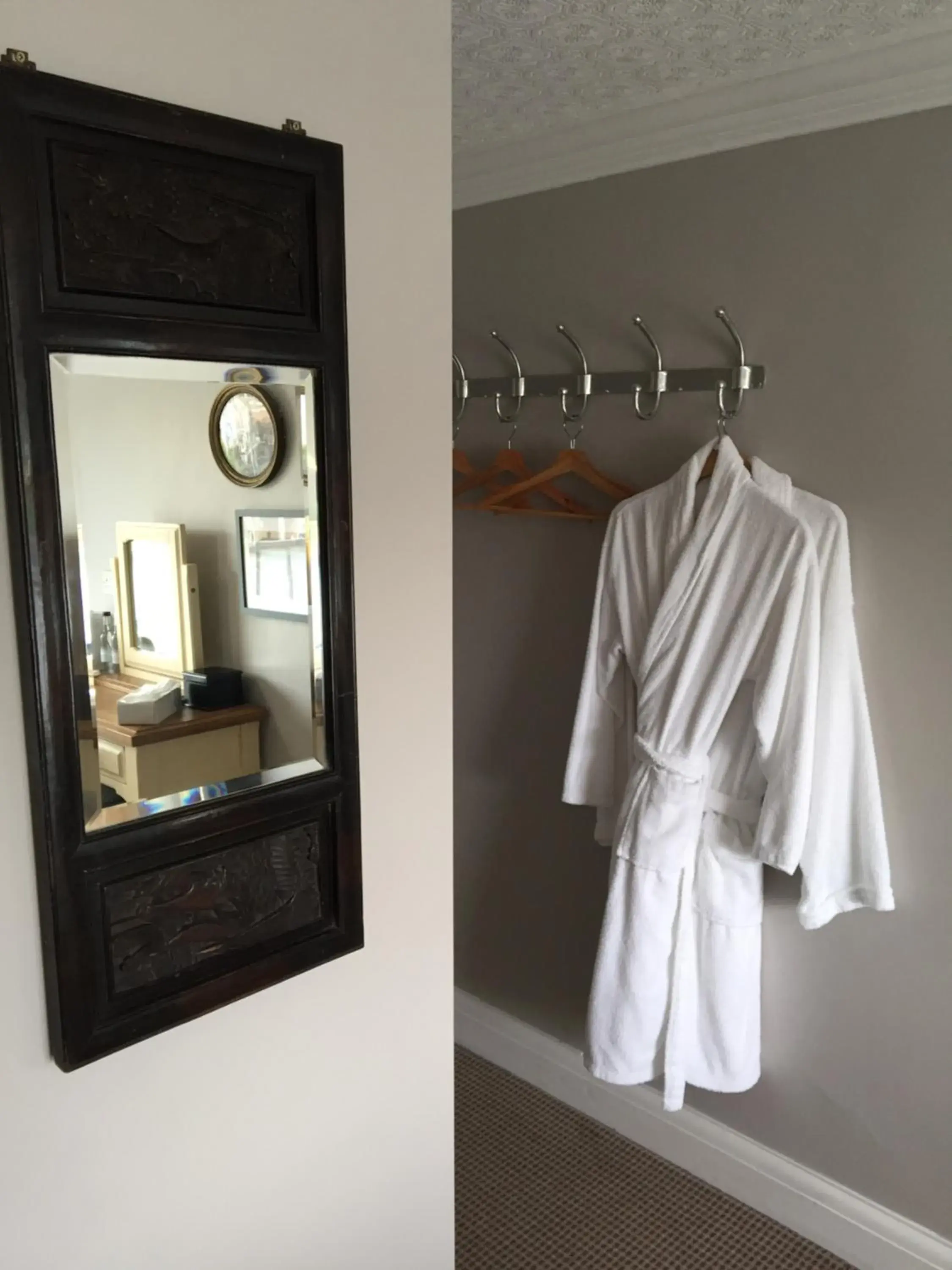 Deluxe Double/Twin/Triple Room - Room 3 in The Abbey Hotel Deluxe Double/Twin/Triple Room - Room 3 in The Abbey Hotel