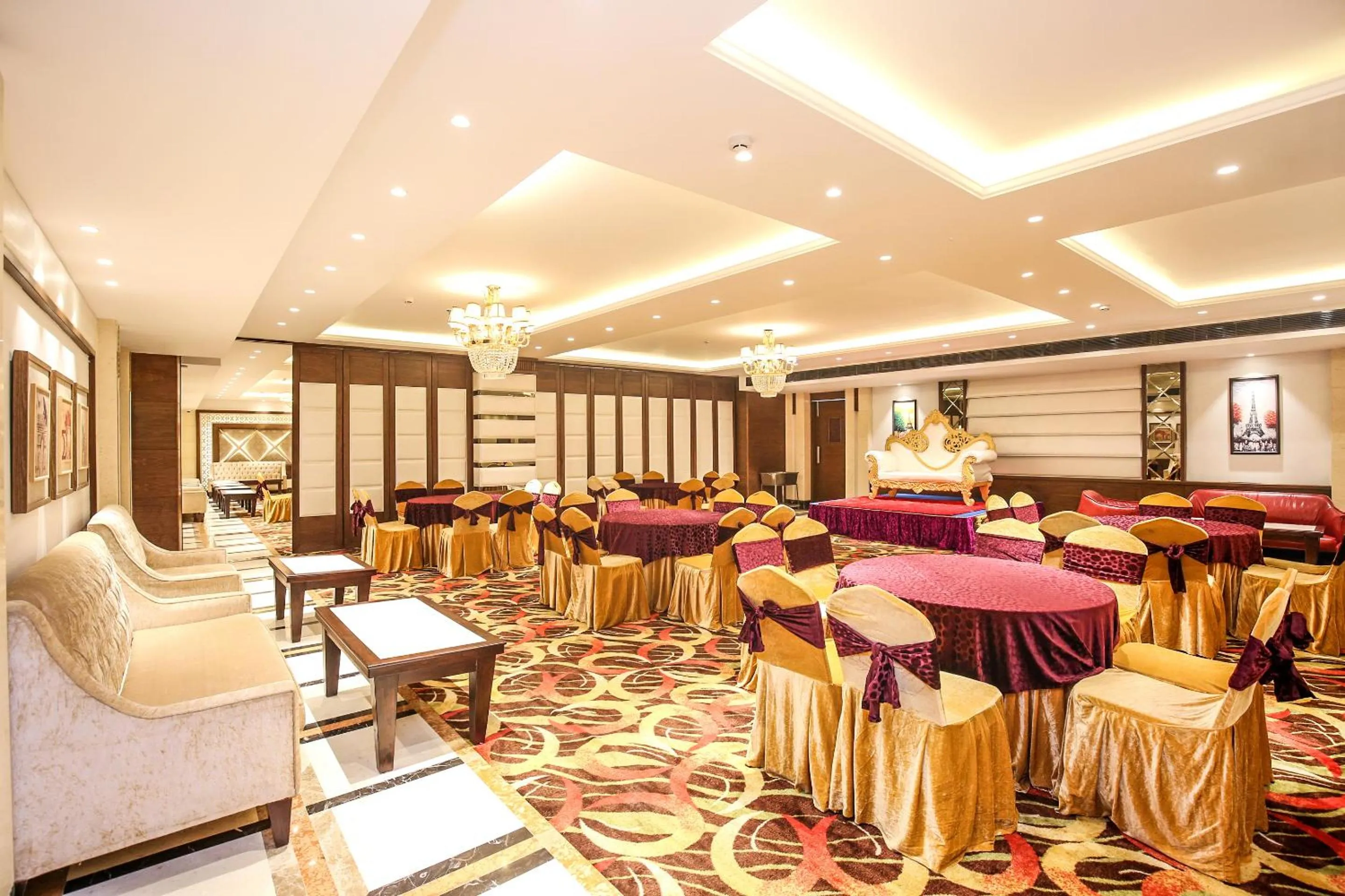 Banquet/Function facilities in Hotel Stella Continental