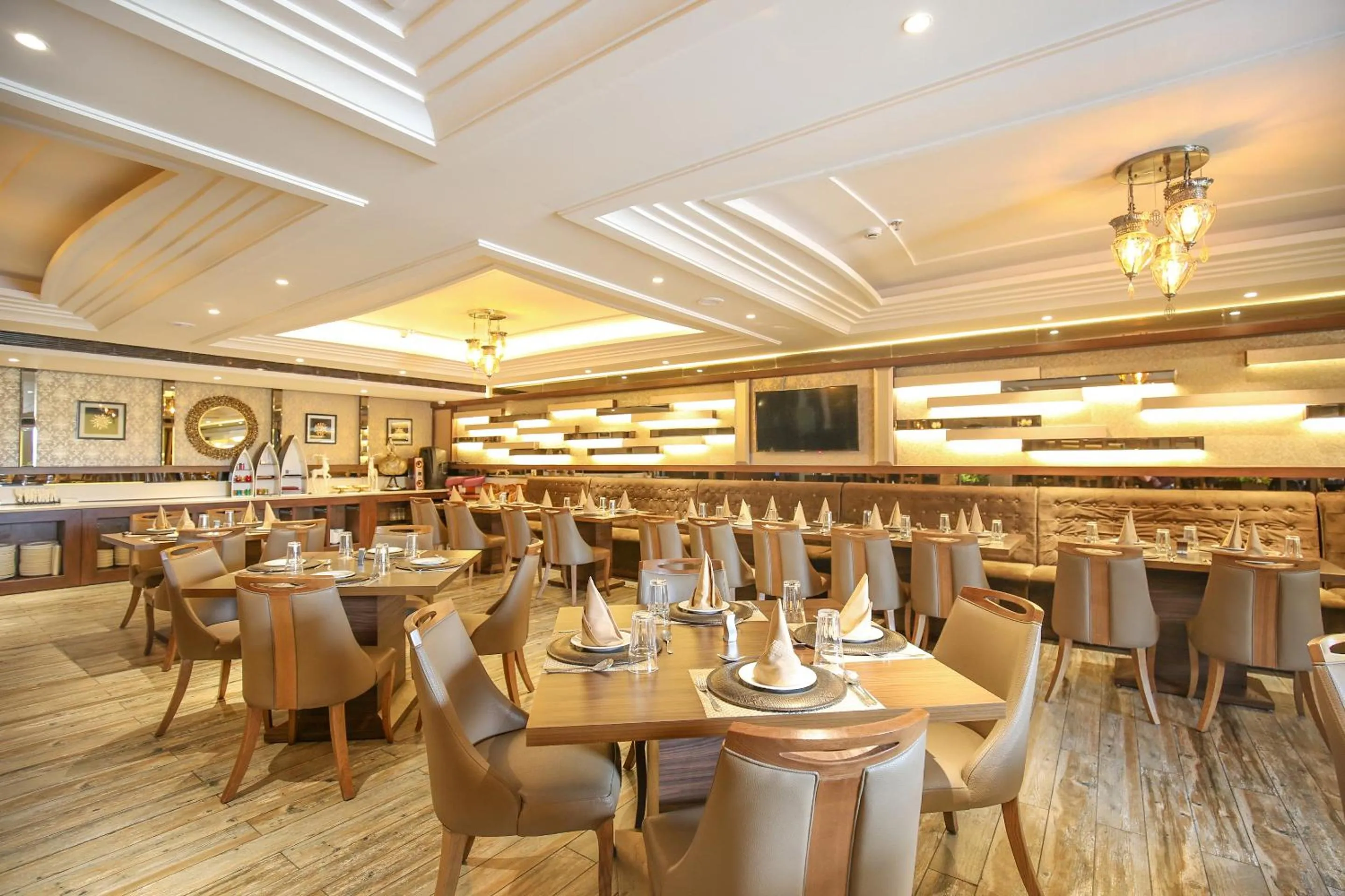 Restaurant/places to eat in Hotel Stella Continental