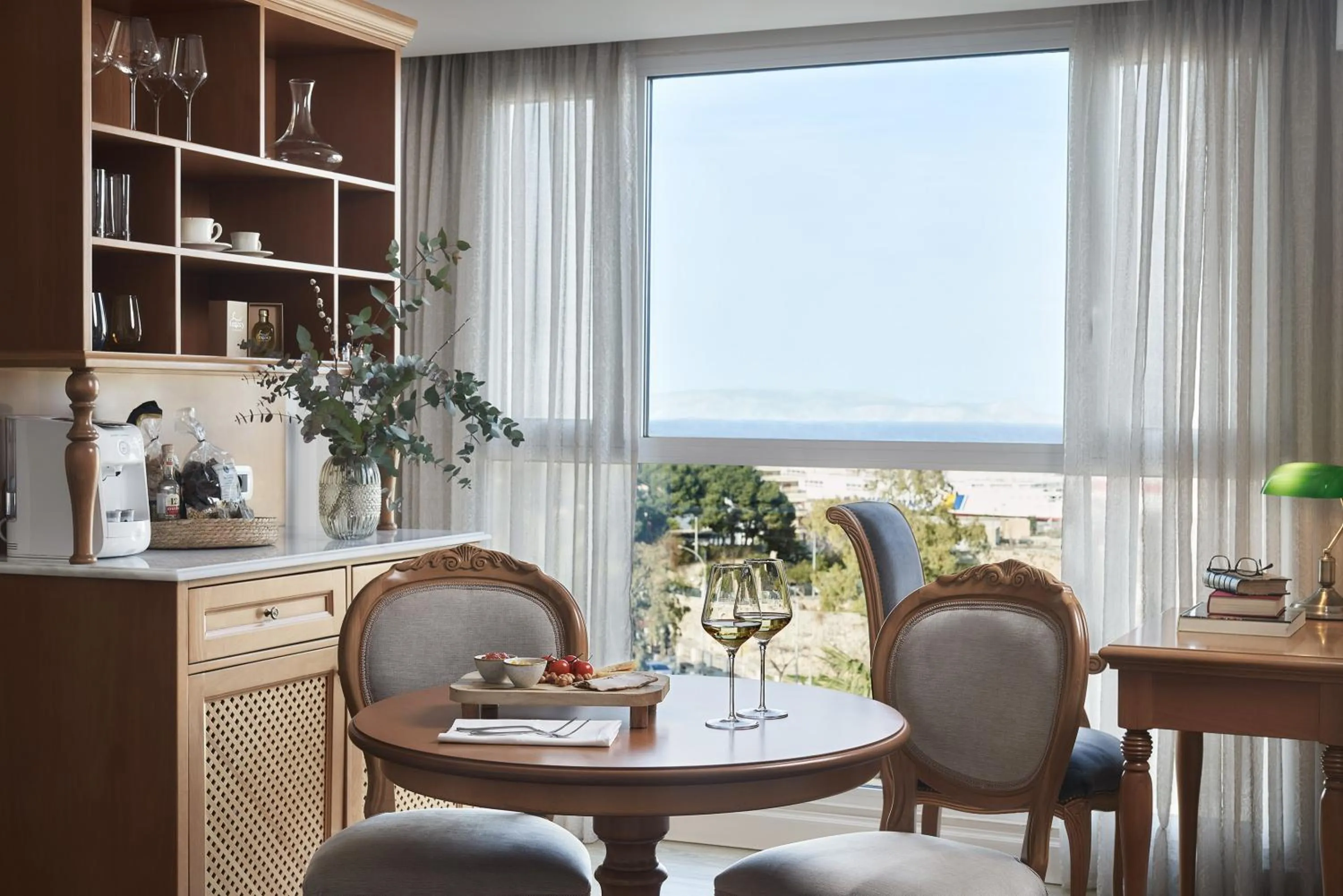 Living room in Legacy Gastro Suites