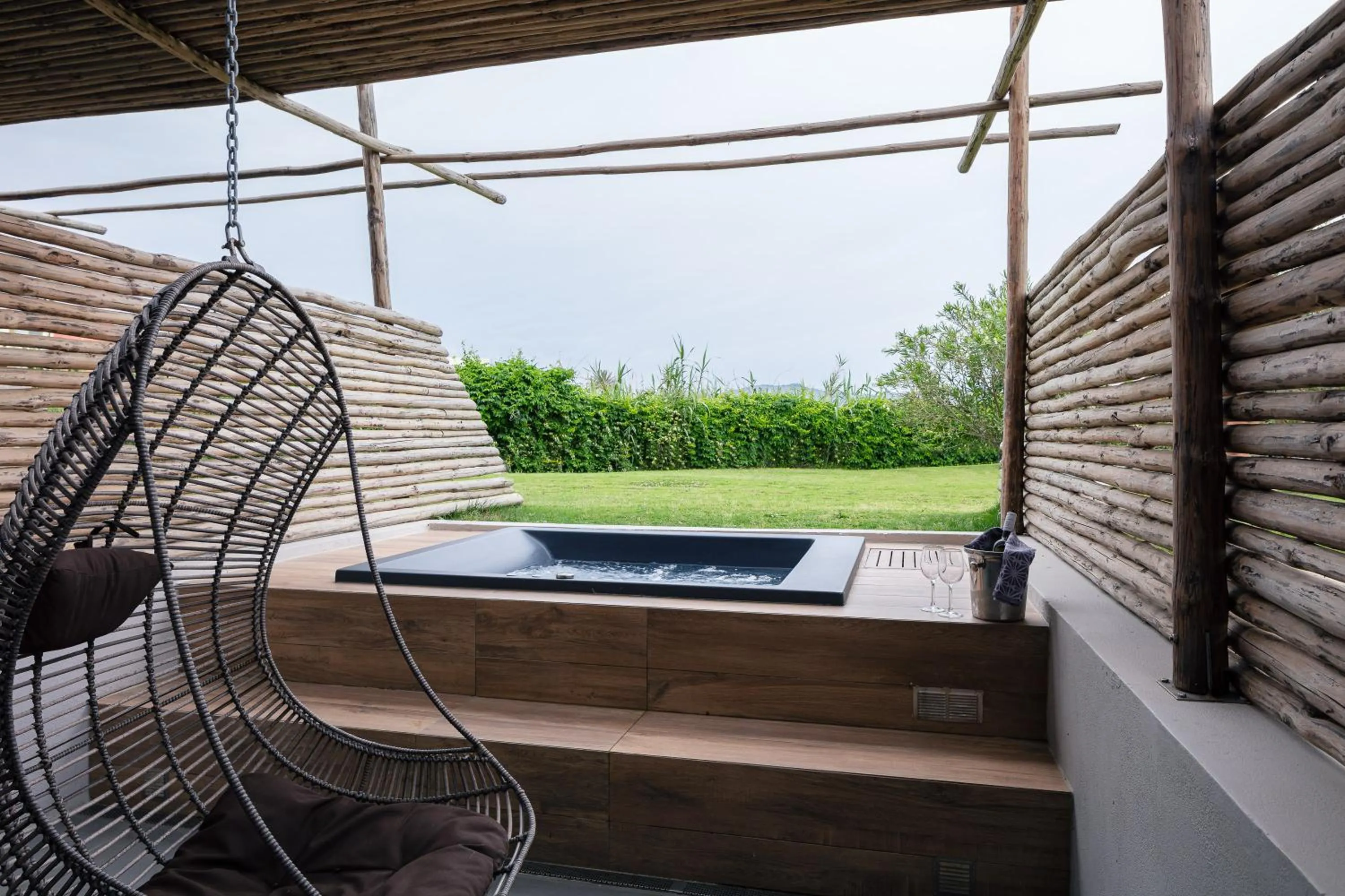 Hot Tub in La Mer Resort Spa Crete