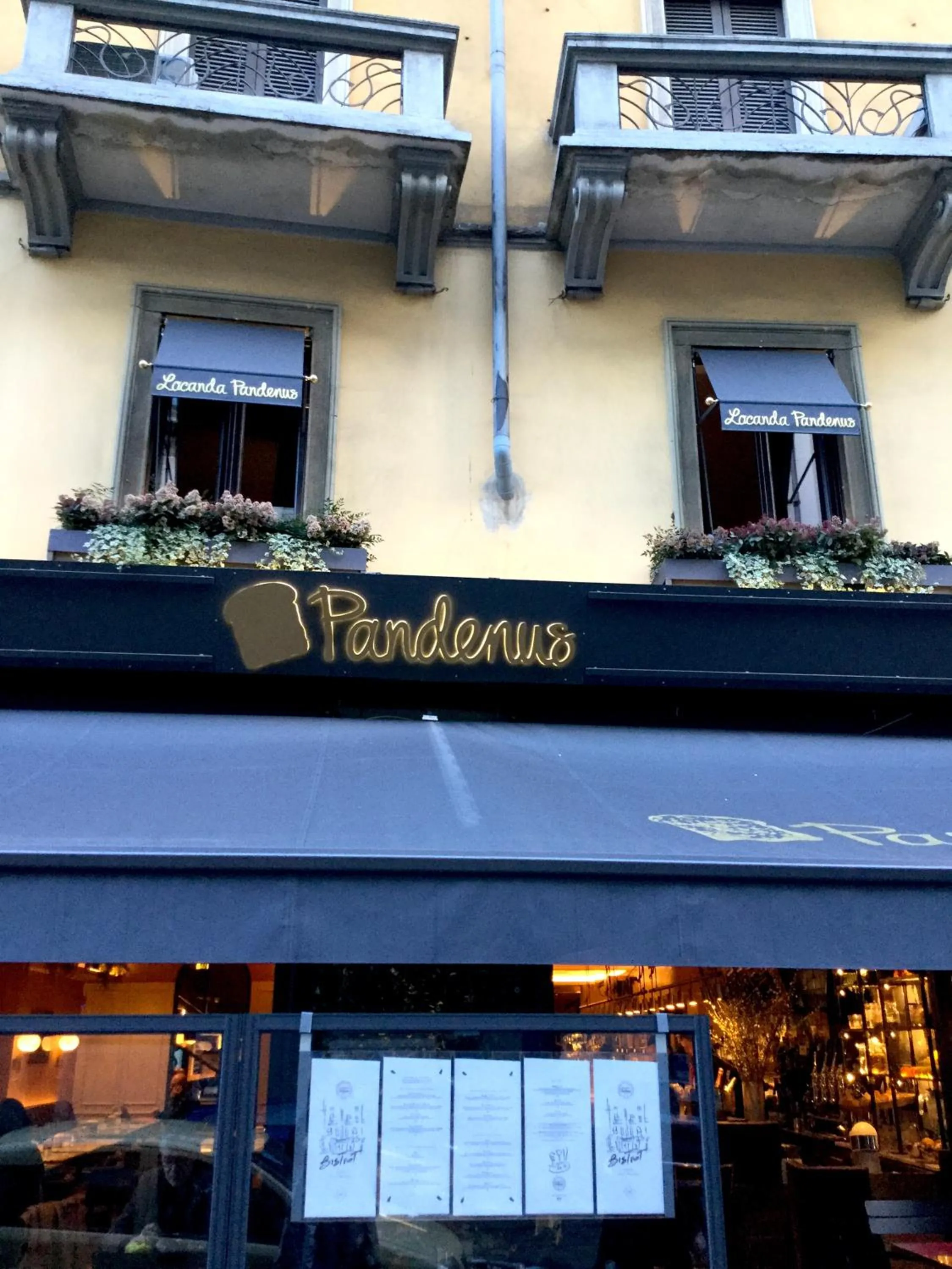 Property building in Locanda Pandenus Brera