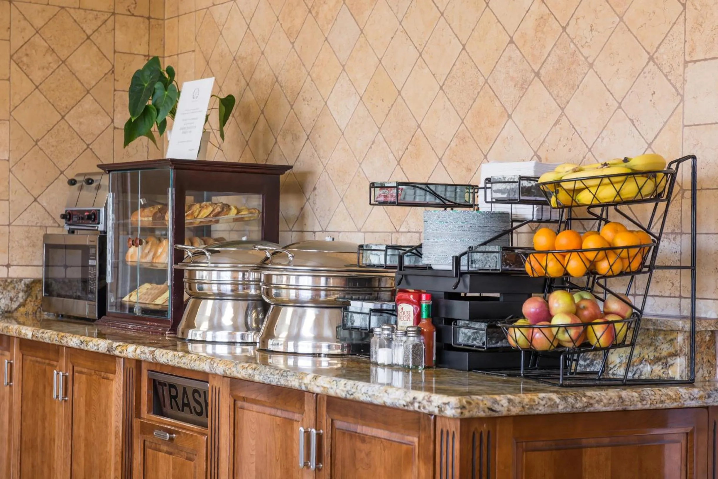 Breakfast in Laurel Inn & Conference Center