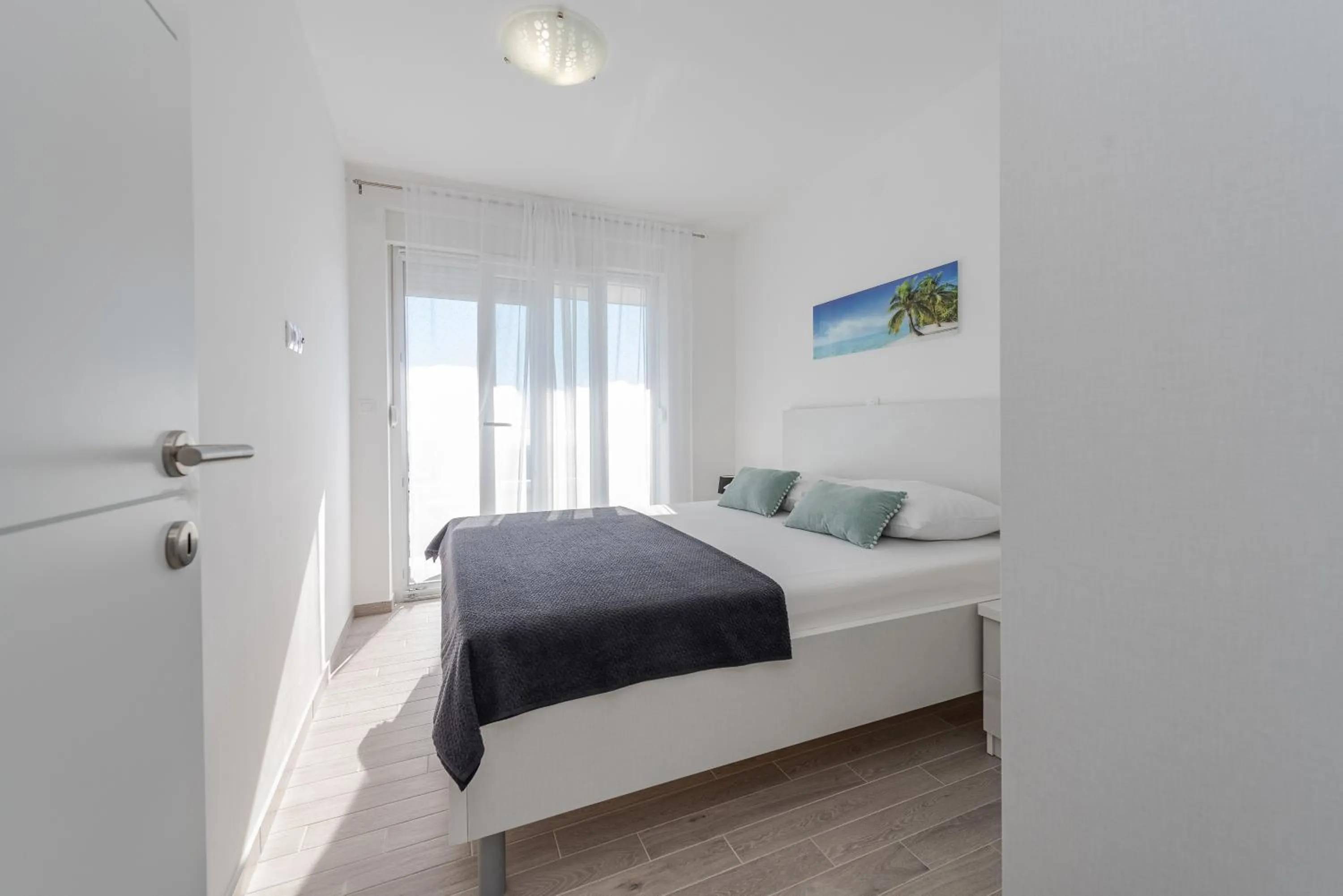 Bed in Dario 1. modern & luxury ap. with a pool