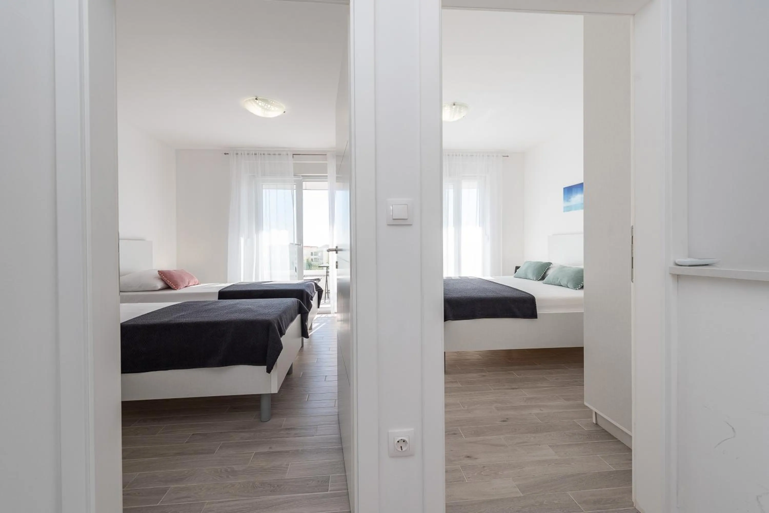 Bed in Dario 1. modern & luxury ap. with a pool