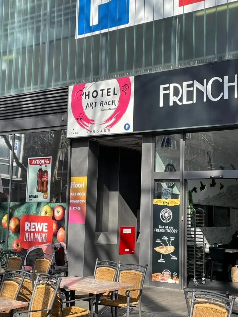 Facade/entrance in Art Rock Downtown Hotel