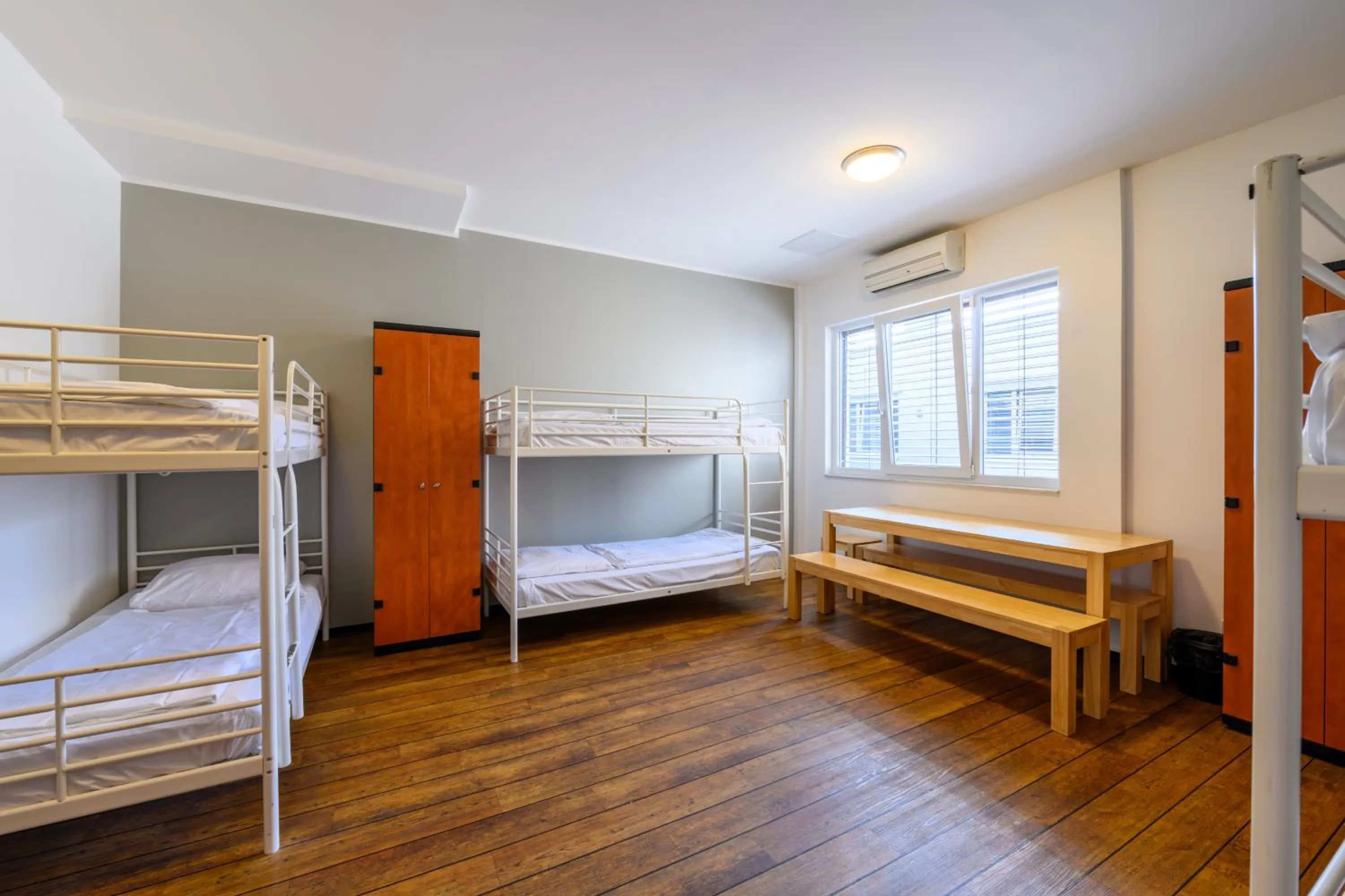 Photo of the whole room, Bed in Art Rock Downtown Hotel