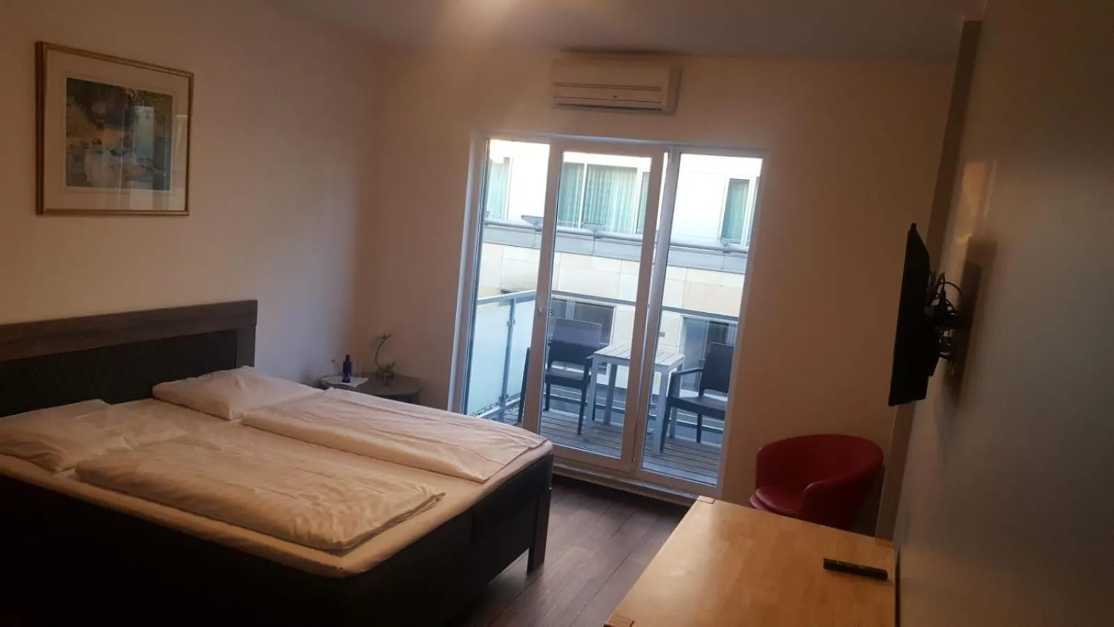 Day, Bed in Art Rock Downtown Hotel