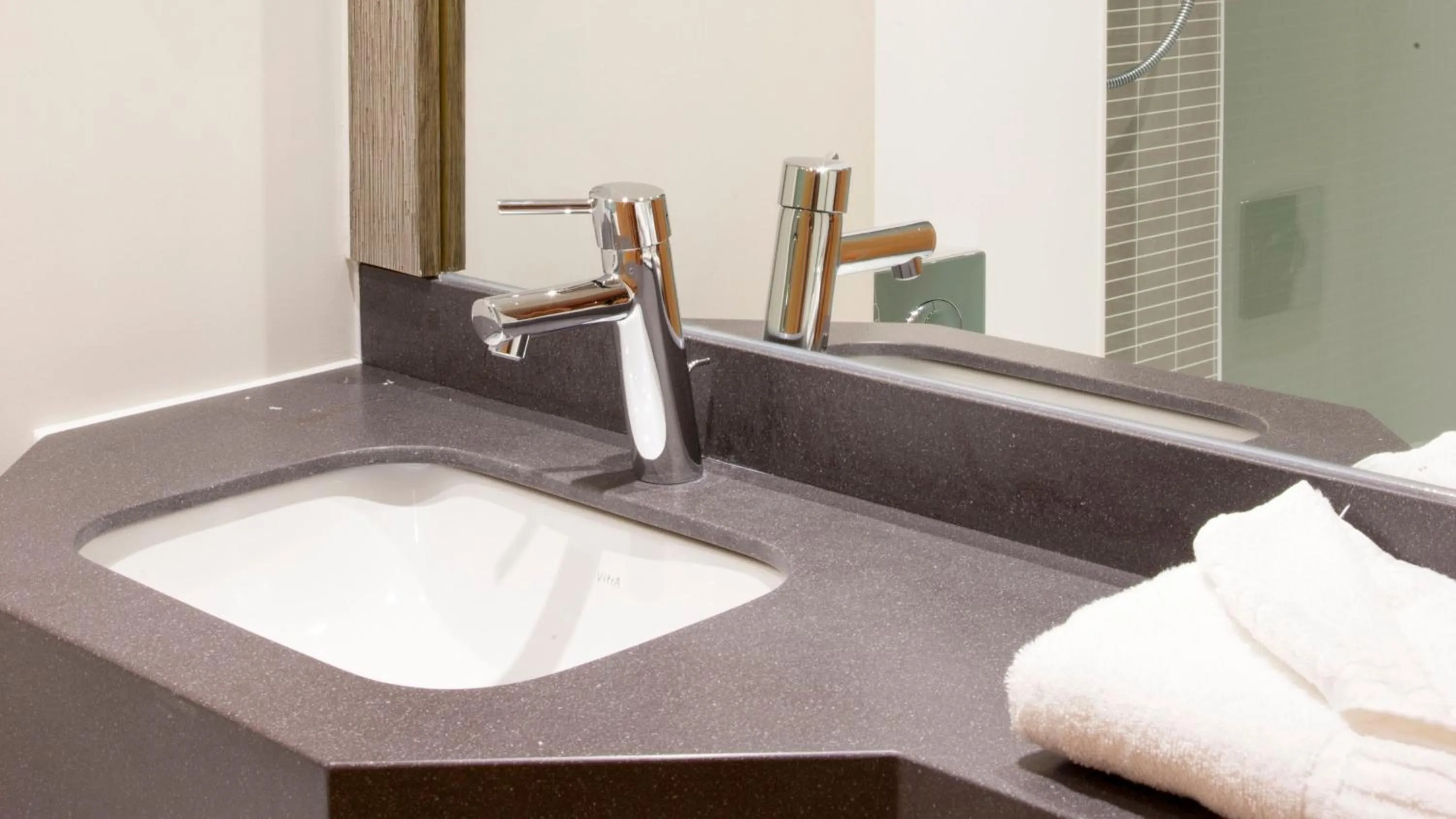 Shower in Holiday Inn Washington by IHG