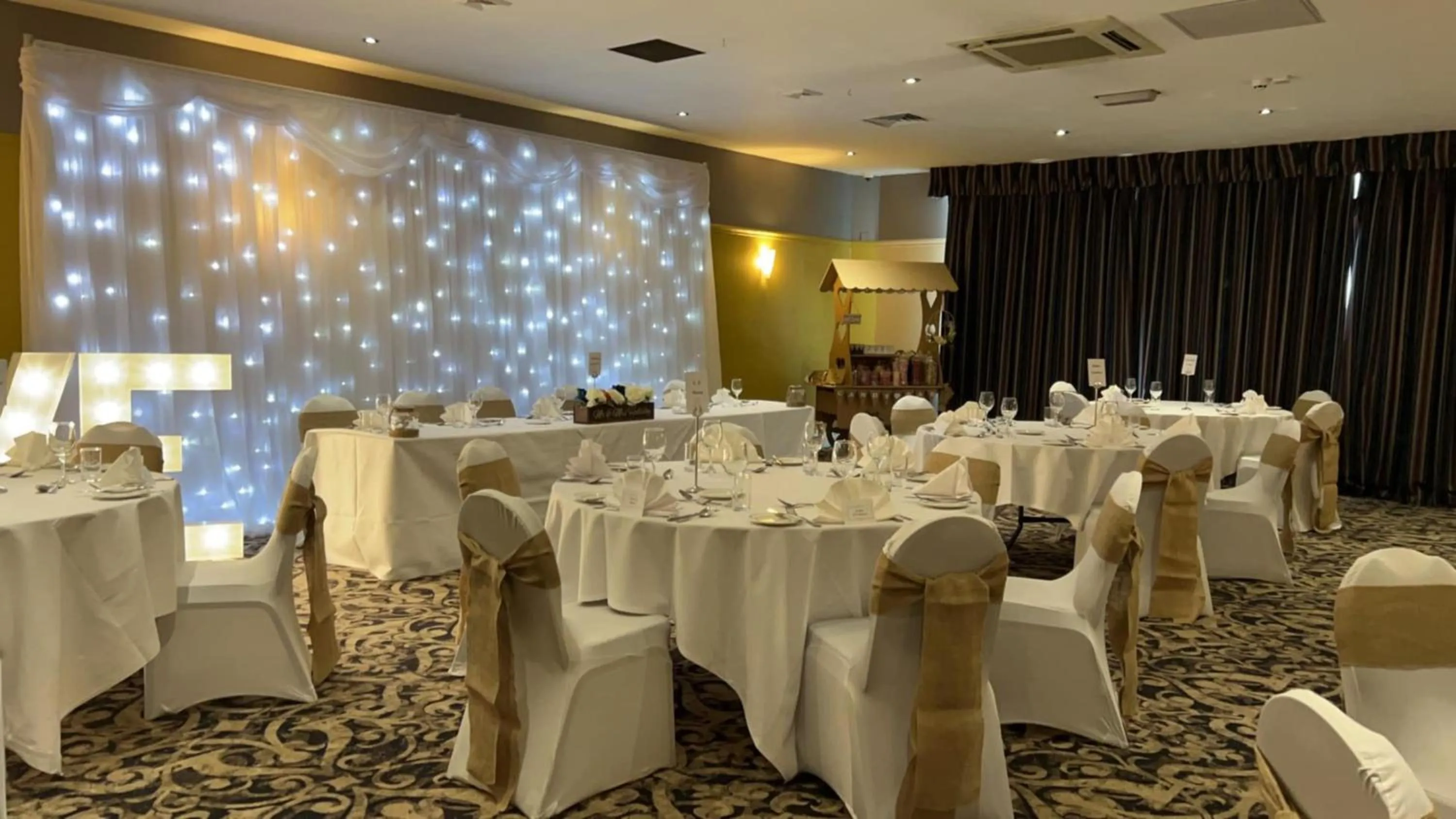 Meeting/conference room in Holiday Inn Washington by IHG