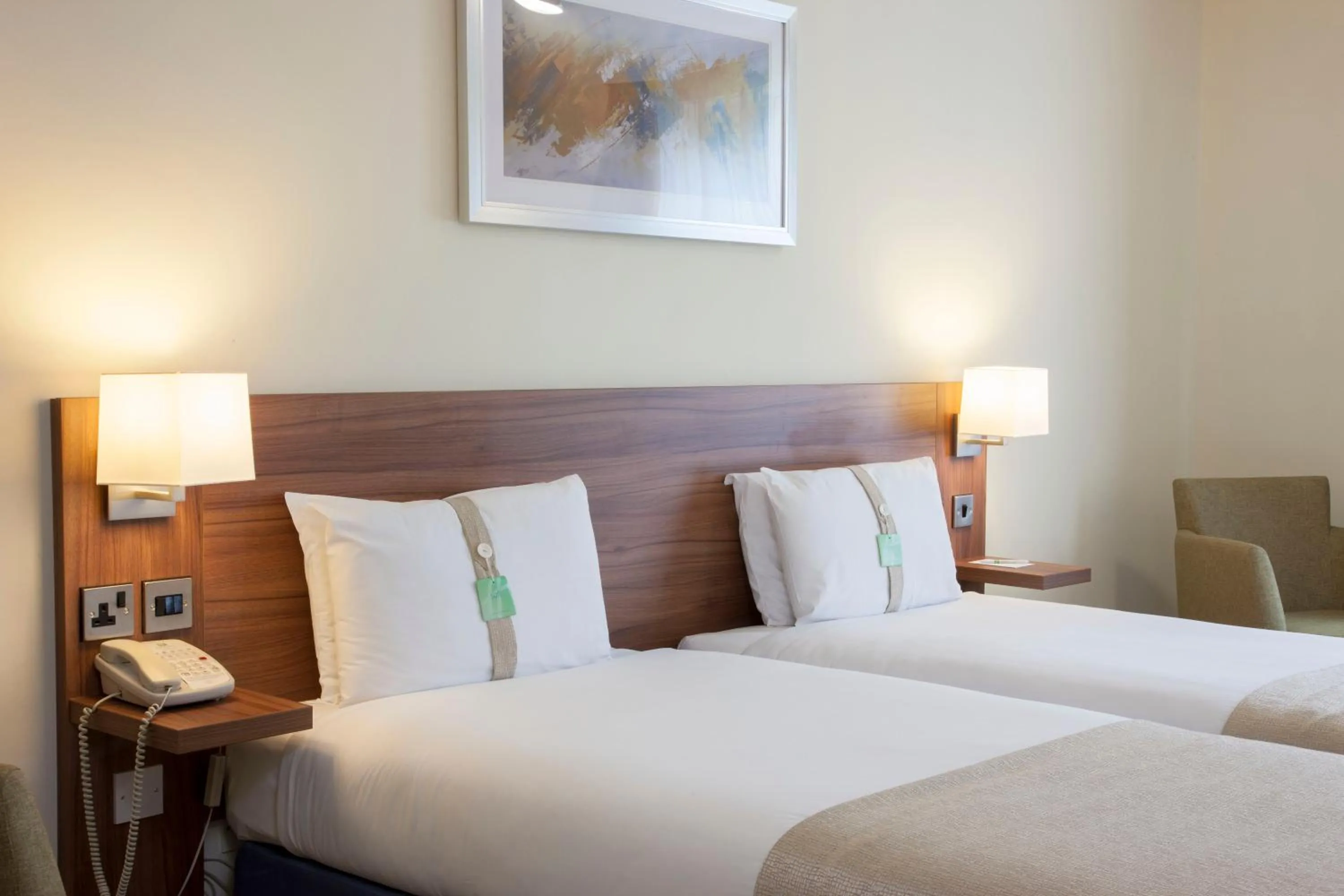 Bed in Holiday Inn Washington by IHG