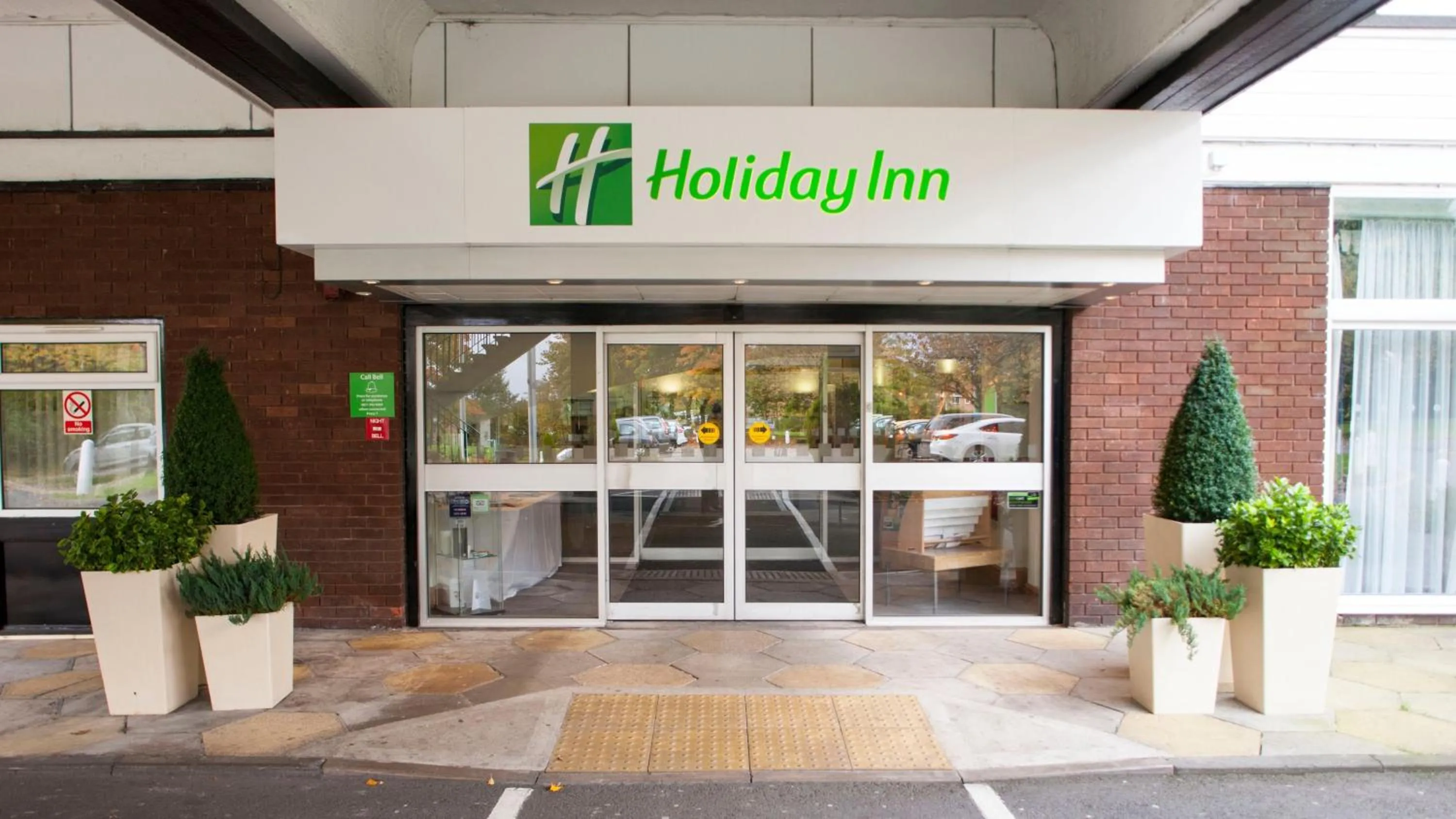Property building in Holiday Inn Washington by IHG