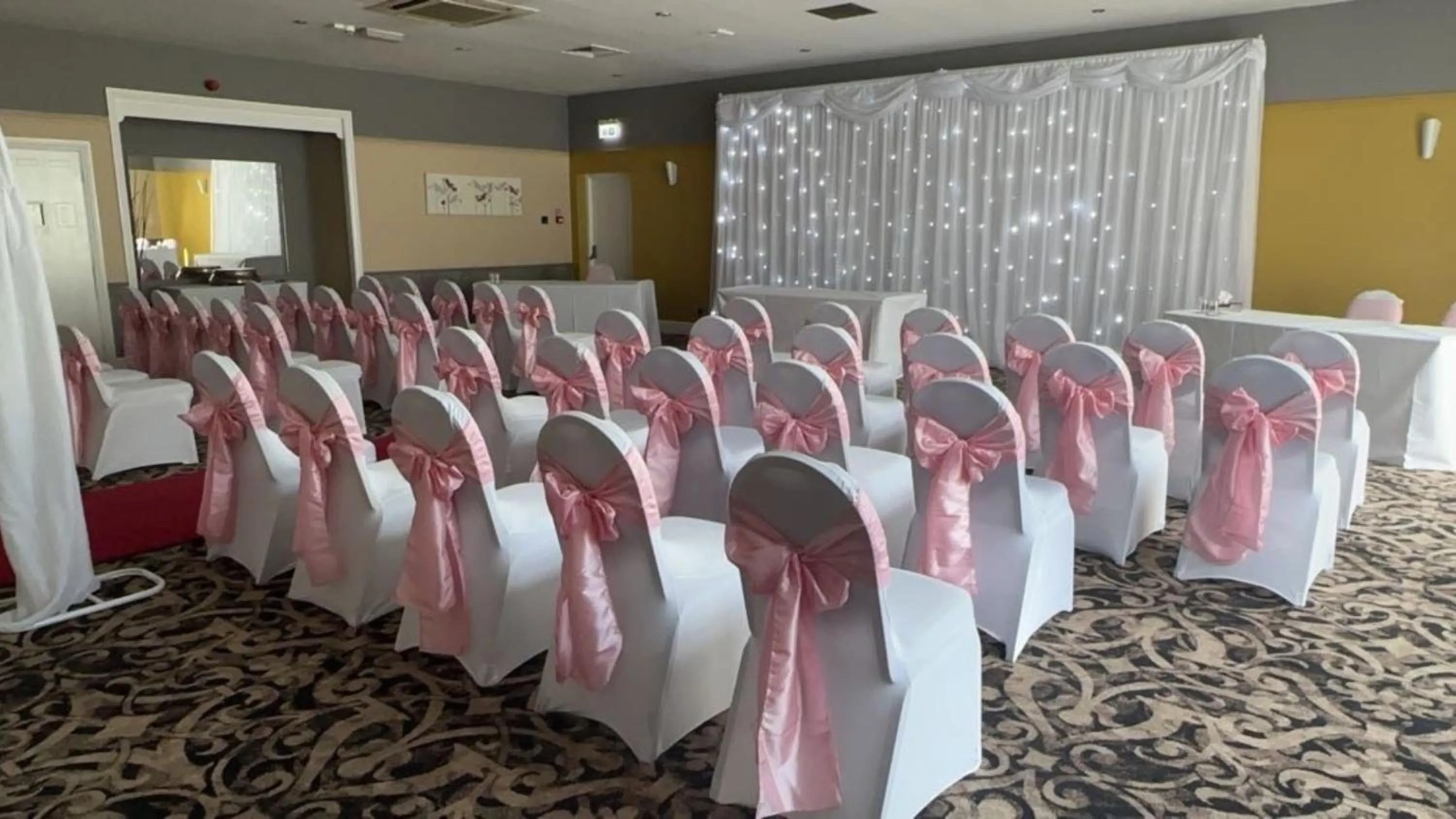 Meeting/conference room in Holiday Inn Washington by IHG