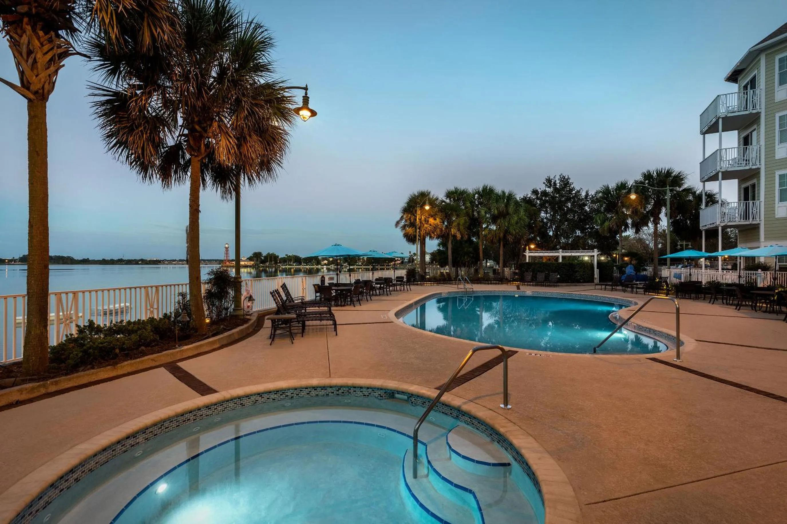Pool view in The Waterfront Inn