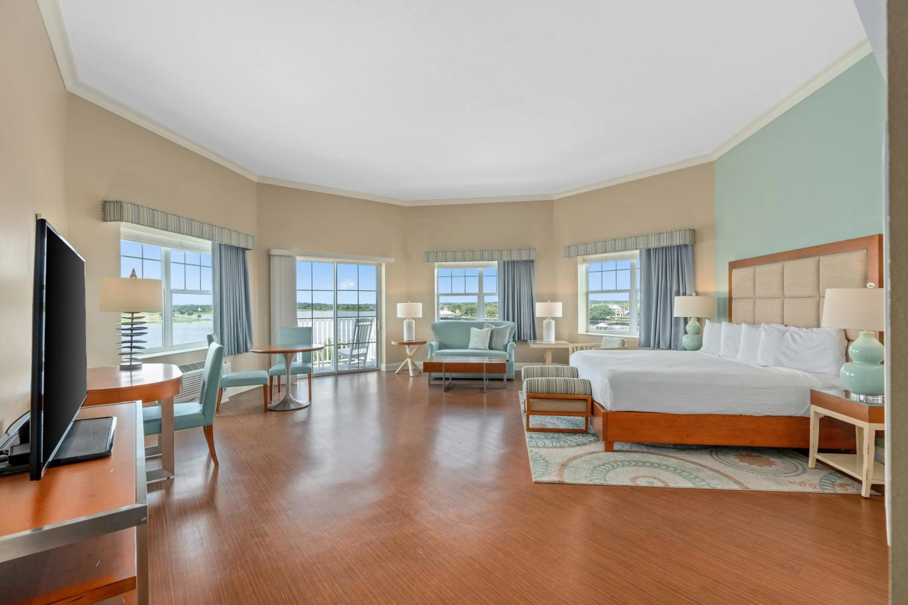 Bedroom, Bed in The Waterfront Inn