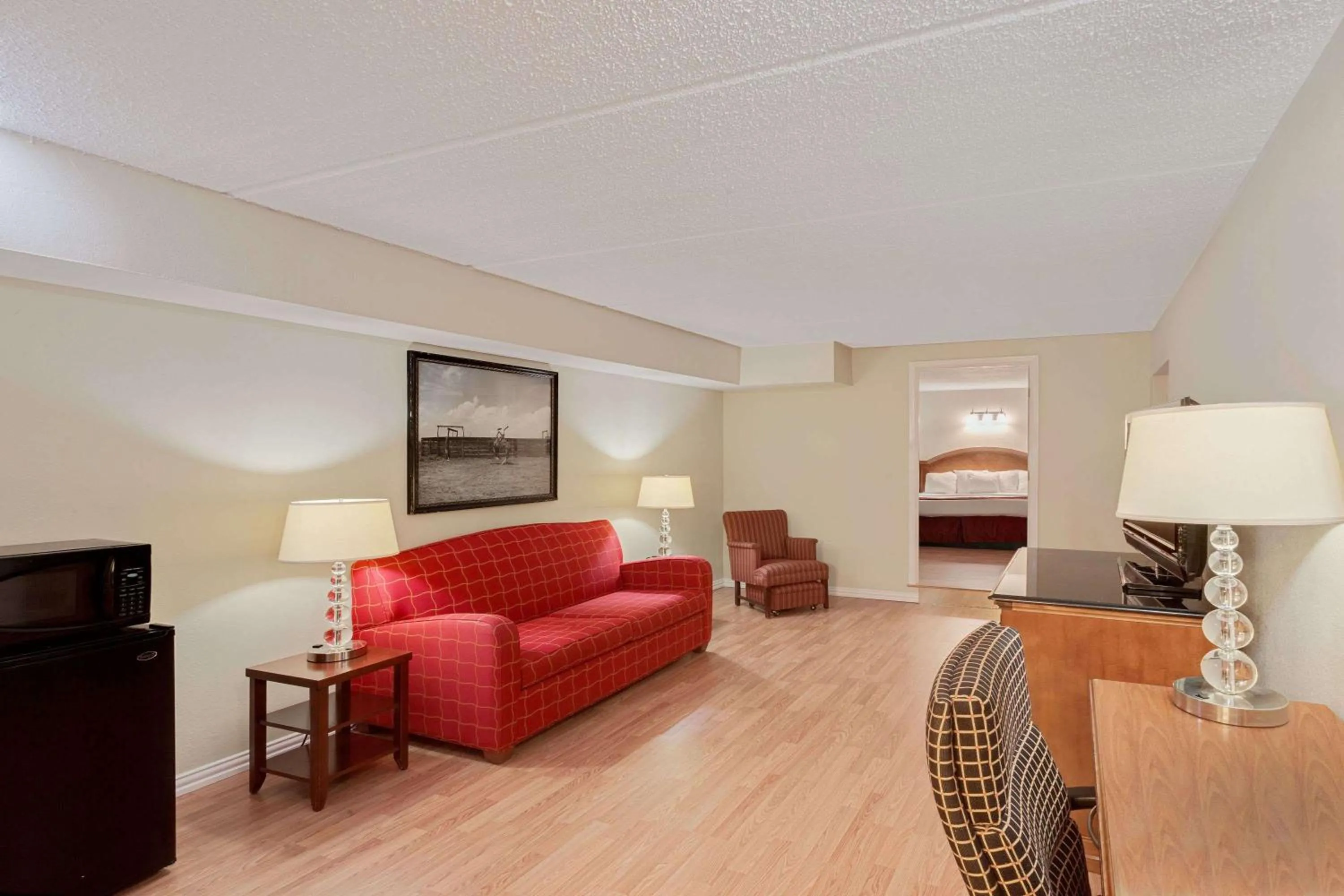 Photo of the whole room in Days Inn by Wyndham Bay City