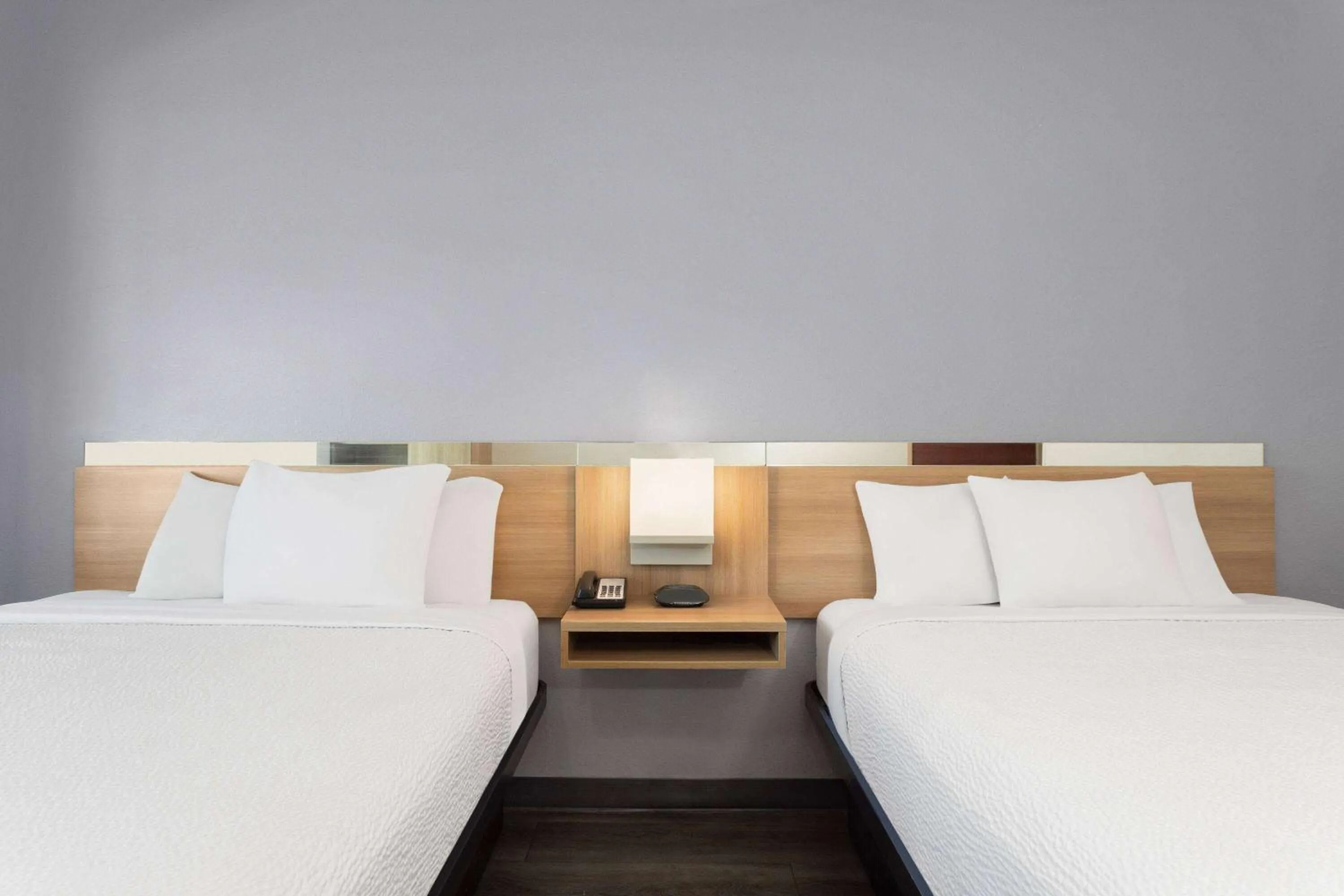 Photo of the whole room, Bed in Microtel Inn & Suites by Wyndham Panama City