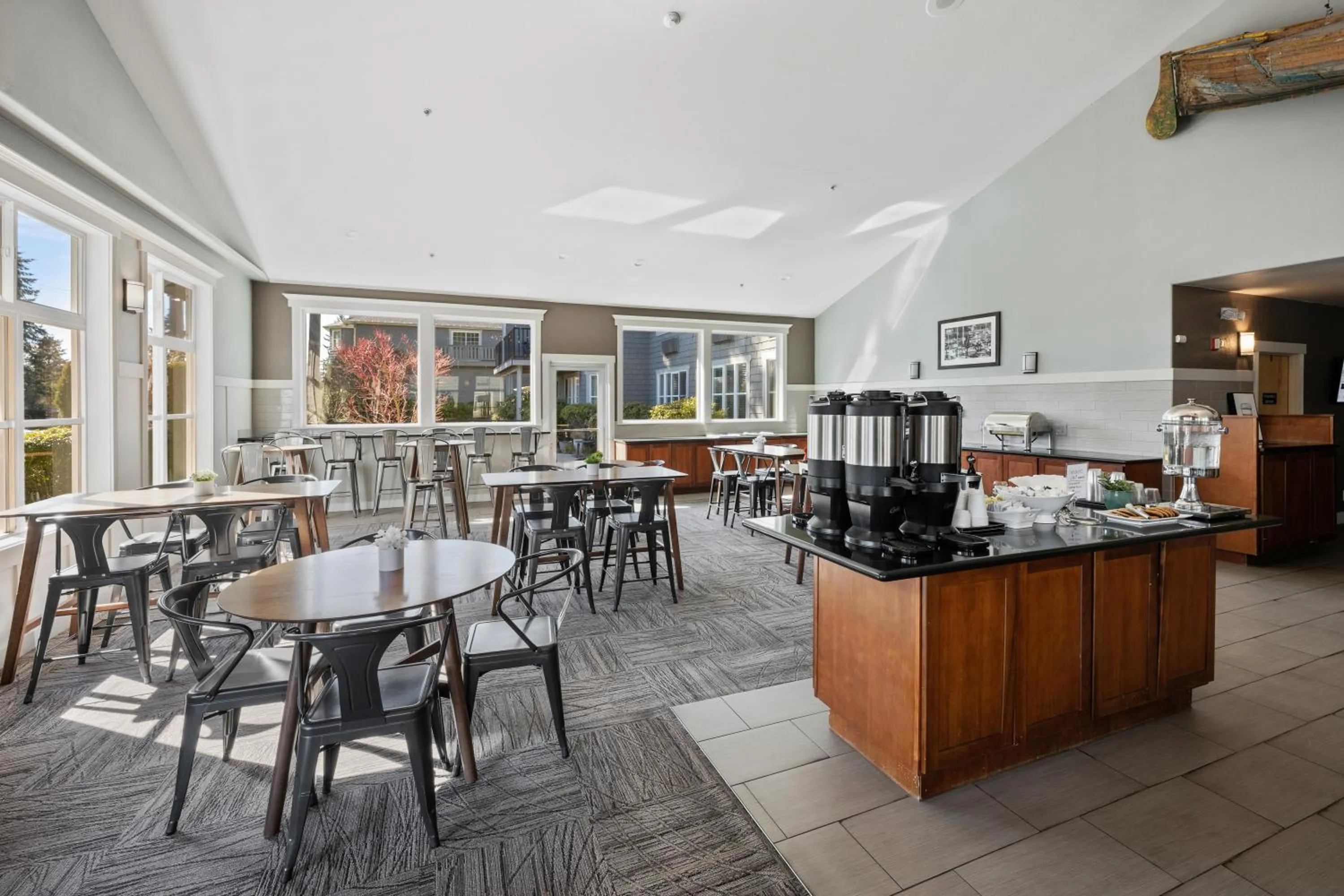 Breakfast in Best Western Wesley Inn & Suites