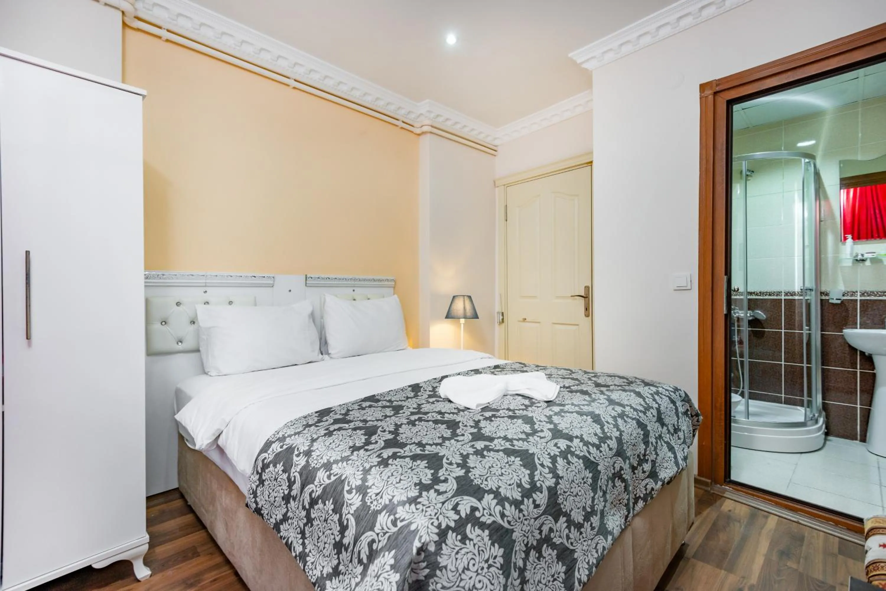 Bedroom, Bed in Nar Hotel