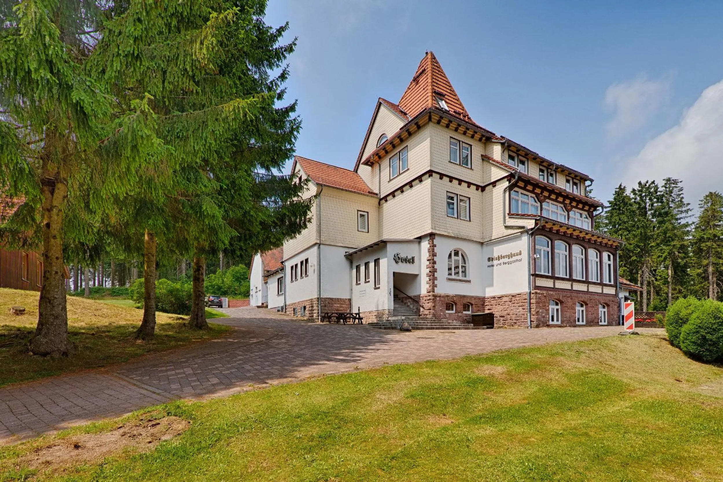 Hotel und Berggasthof Spießberghaus am Rennsteig