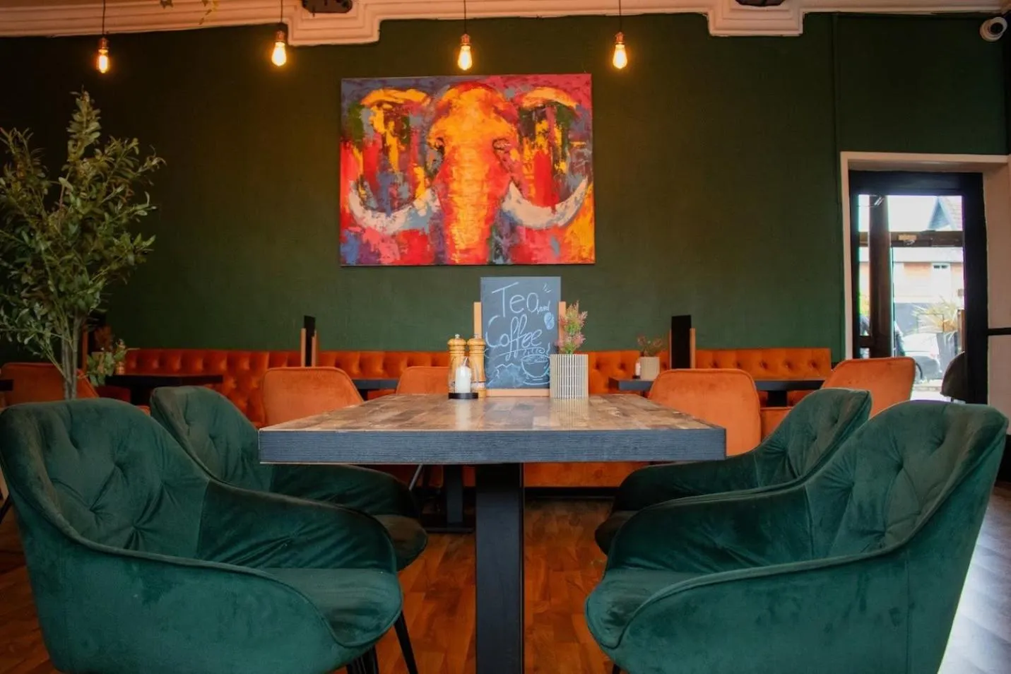 Living room in Scole Inn Hotel