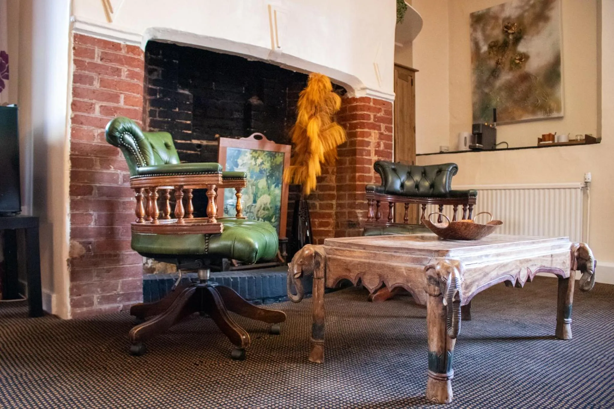 Bedroom in Scole Inn Hotel