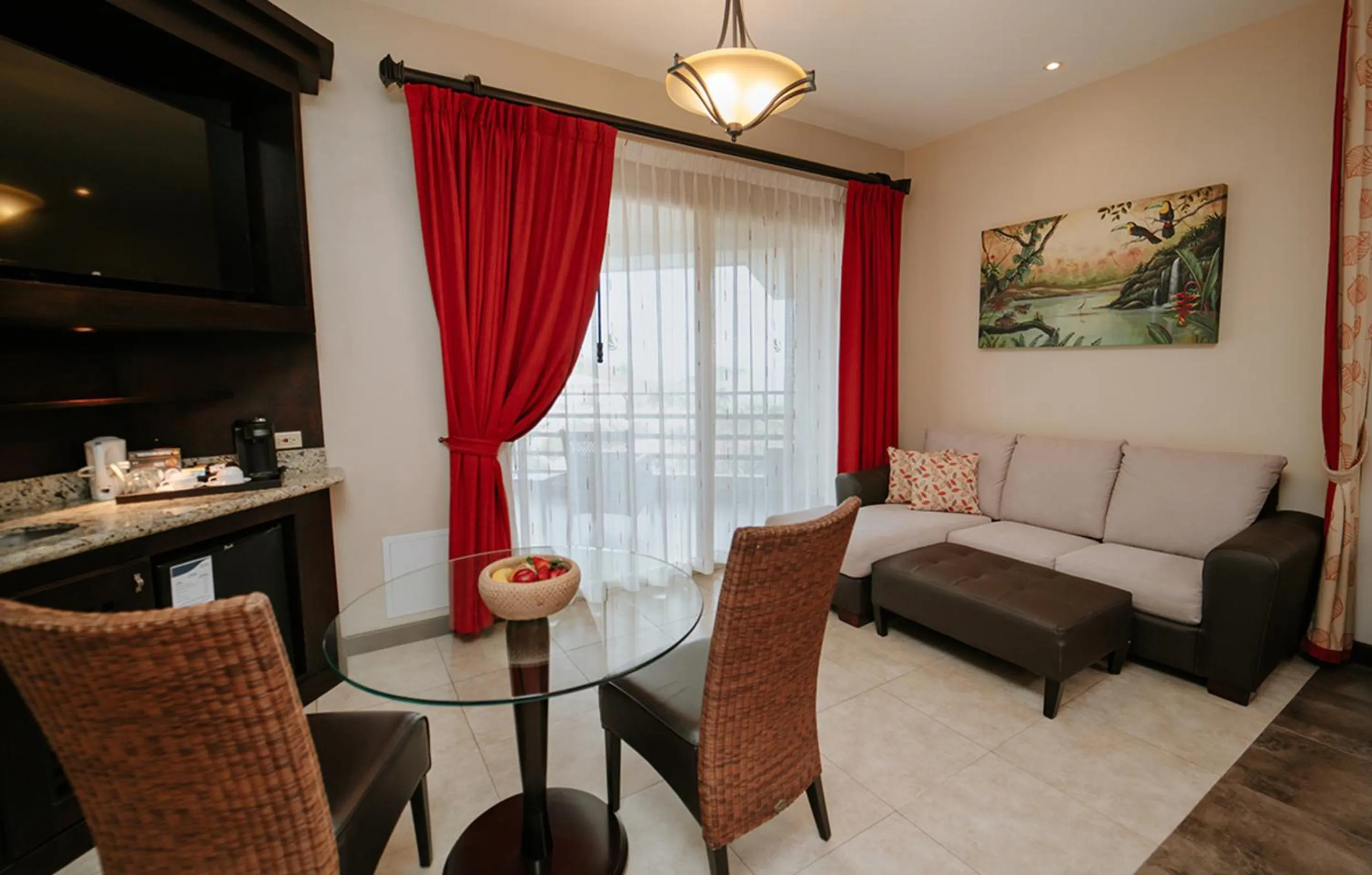 TV and multimedia in Parador Nature Resort and Spa