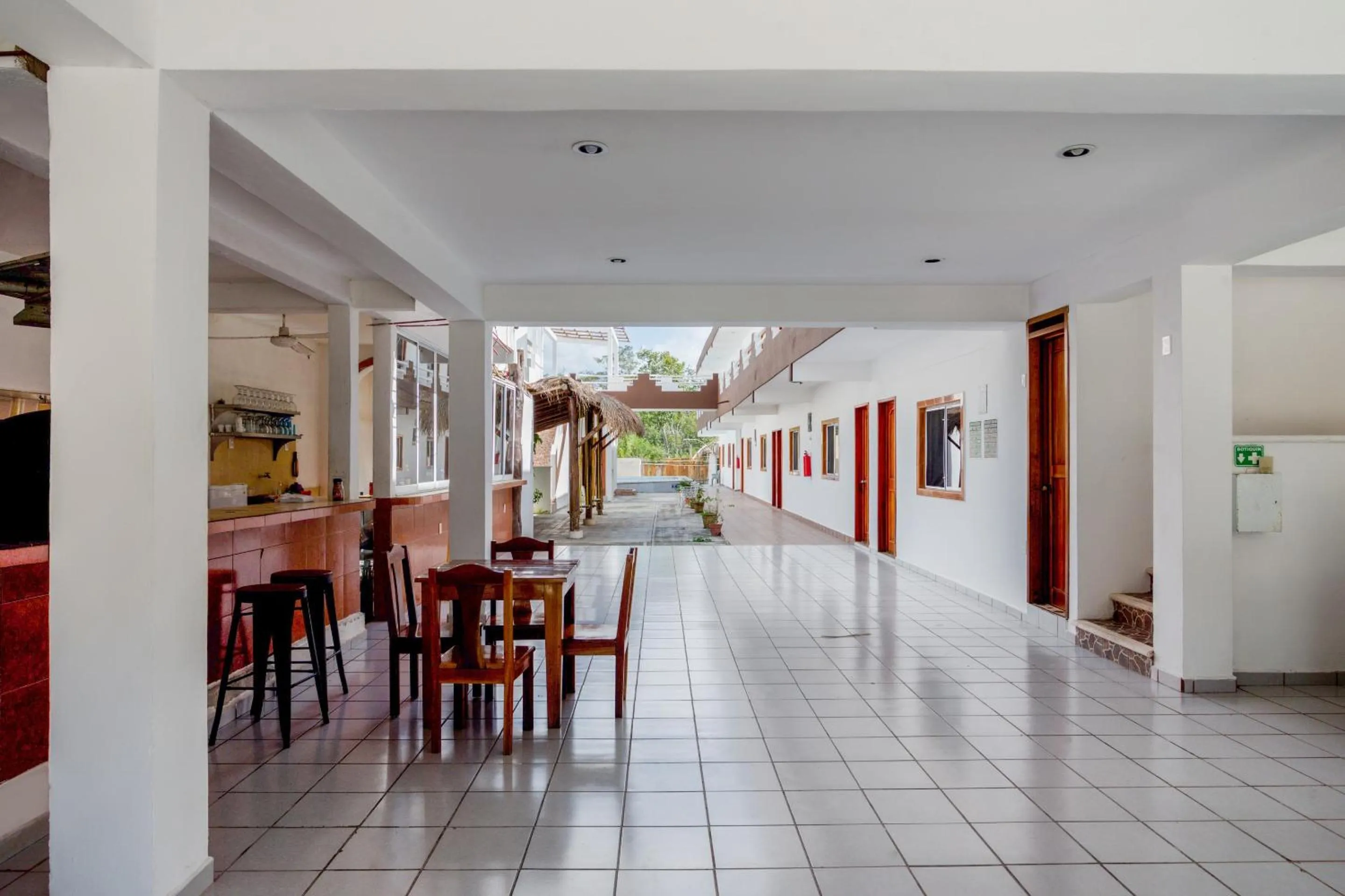 Lobby or reception in OYO Hotel Palma Real