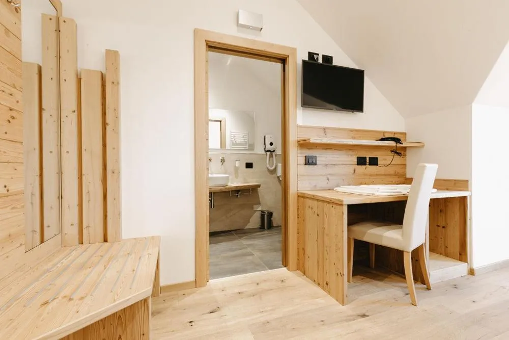 TV and multimedia in Hotel Aurai