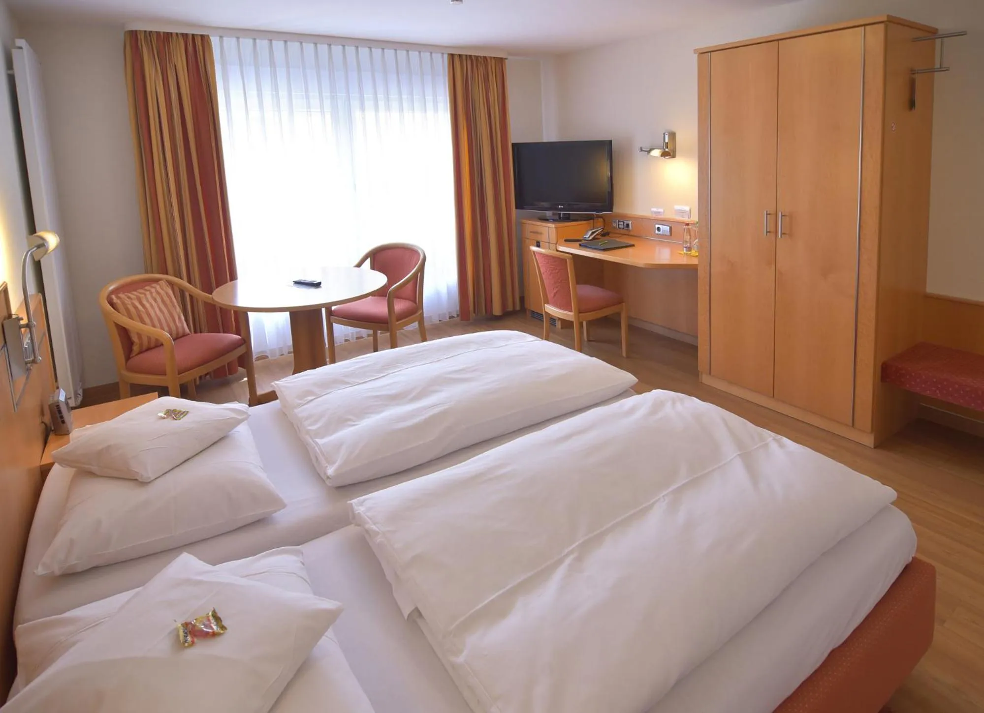 Bed in Hotel - Restaurant Hirsch