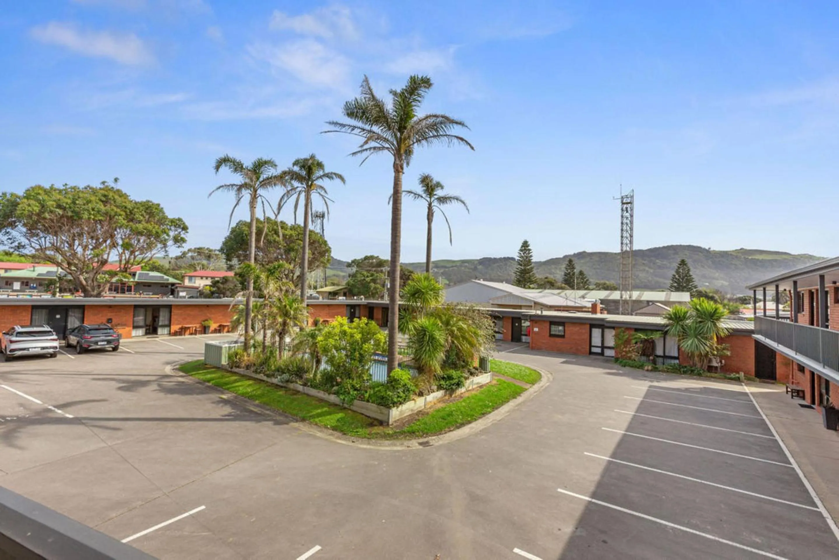 Parking in Apollo Bay Motel & Apartments