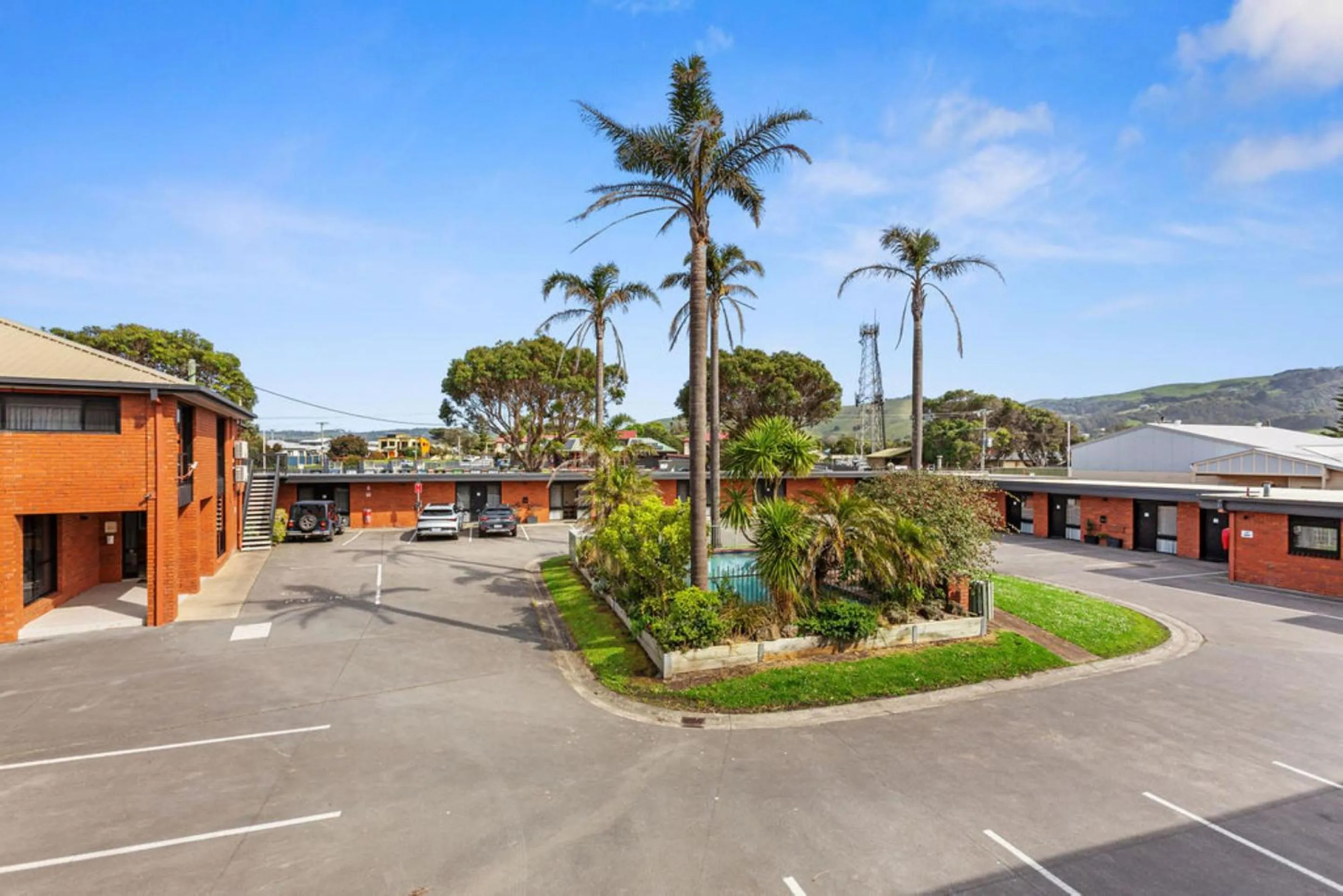 Parking in Apollo Bay Motel & Apartments