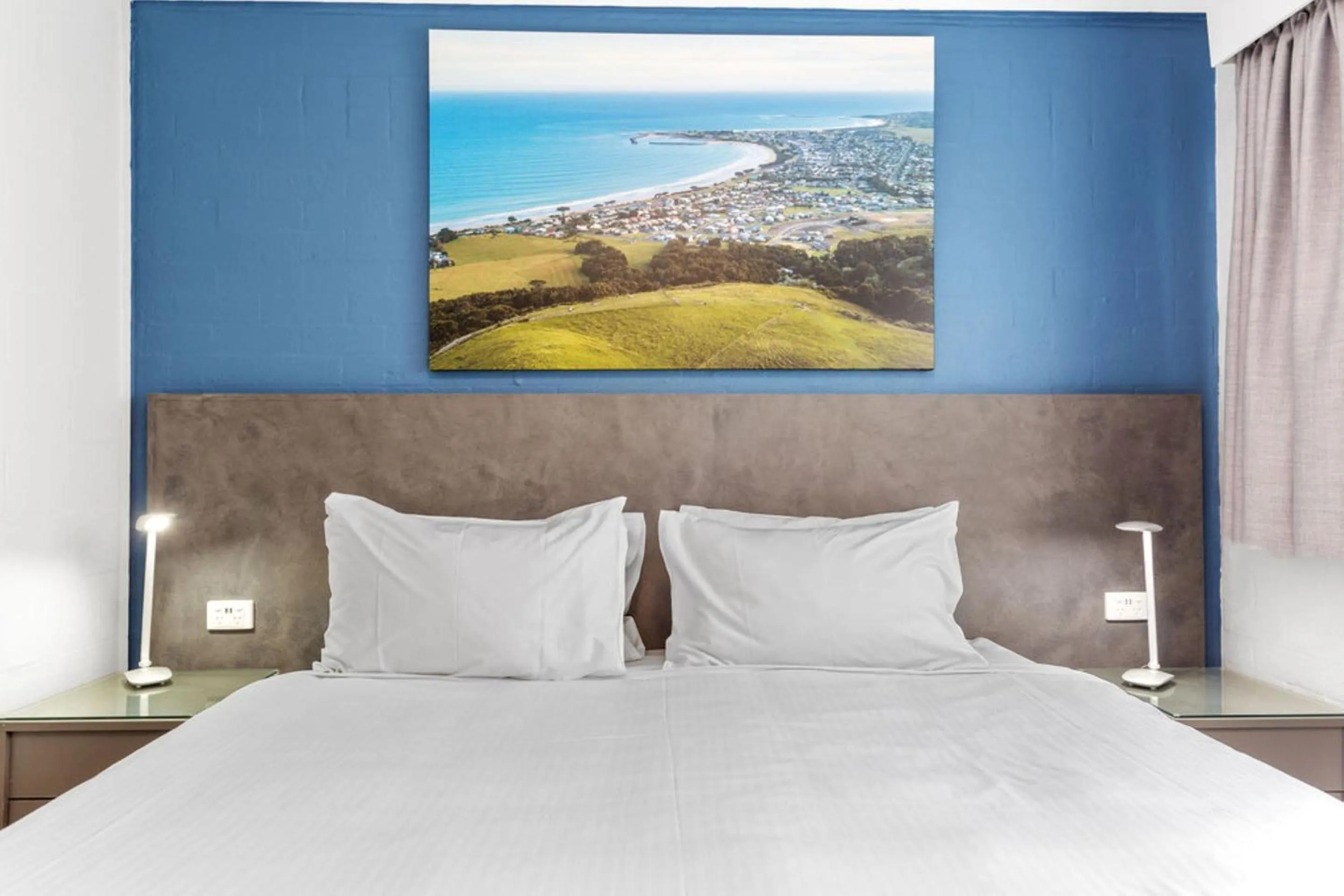 Bedroom, Bed in Apollo Bay Motel & Apartments