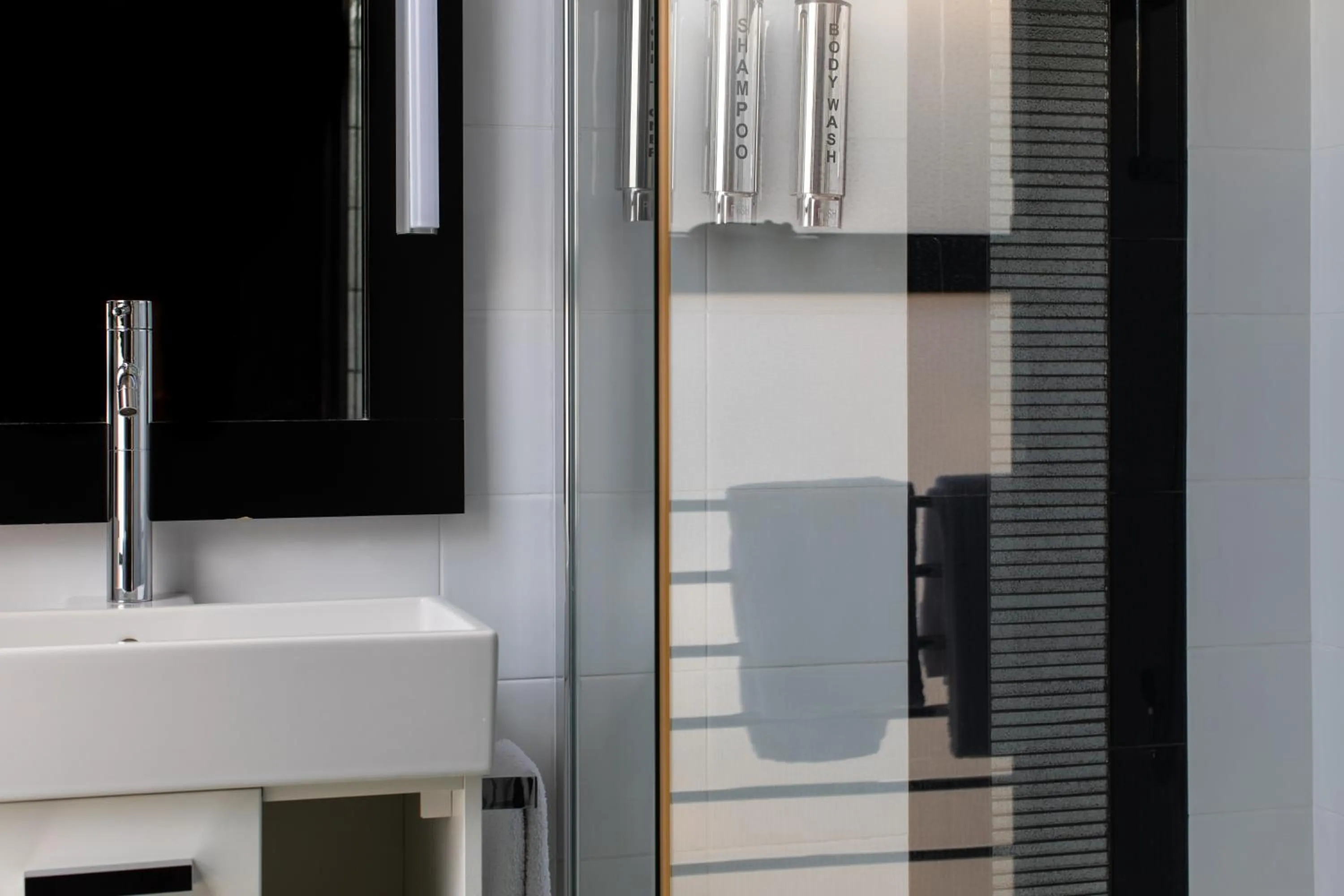 Corinda Contemporary