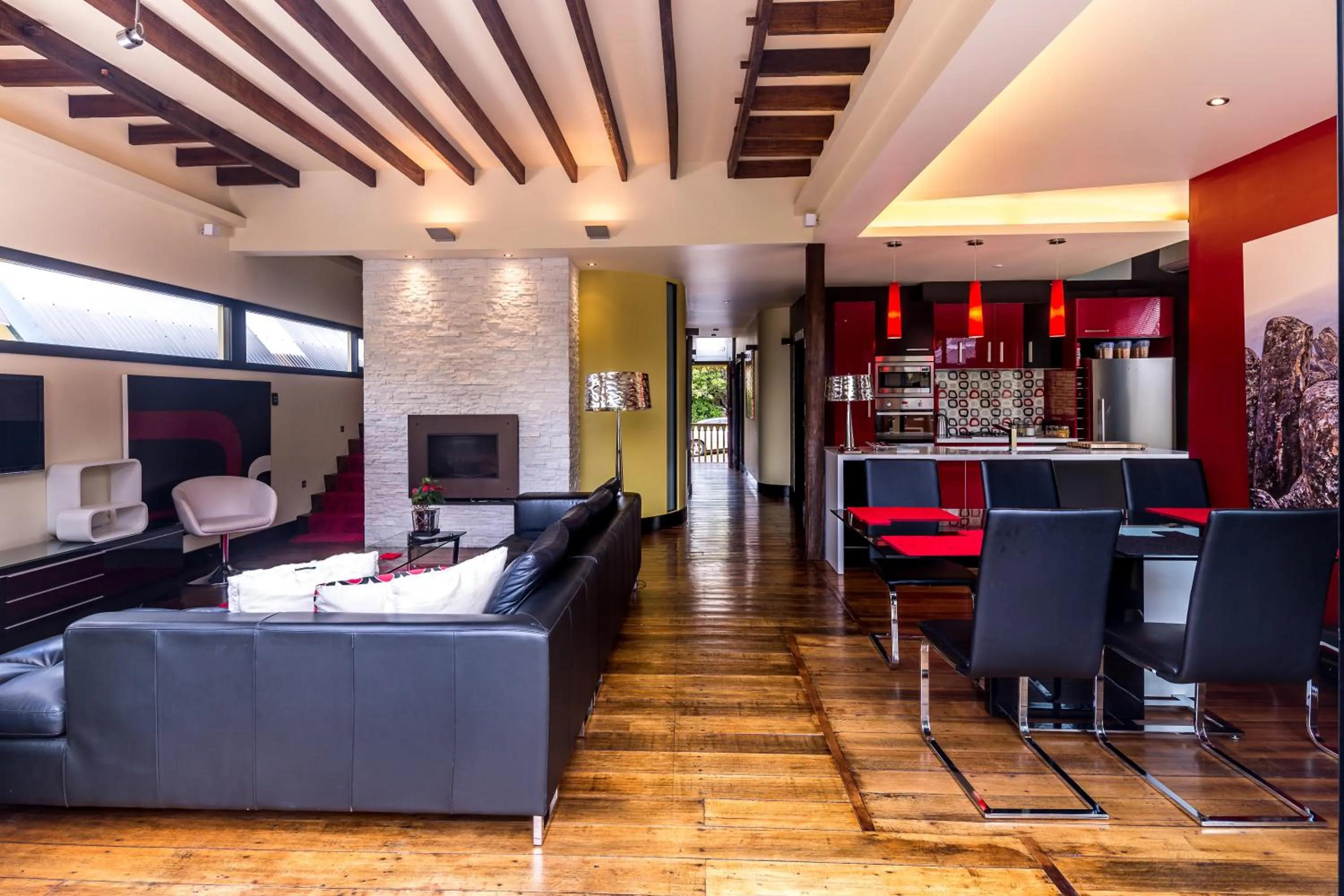 Living room in Corinda Contemporary