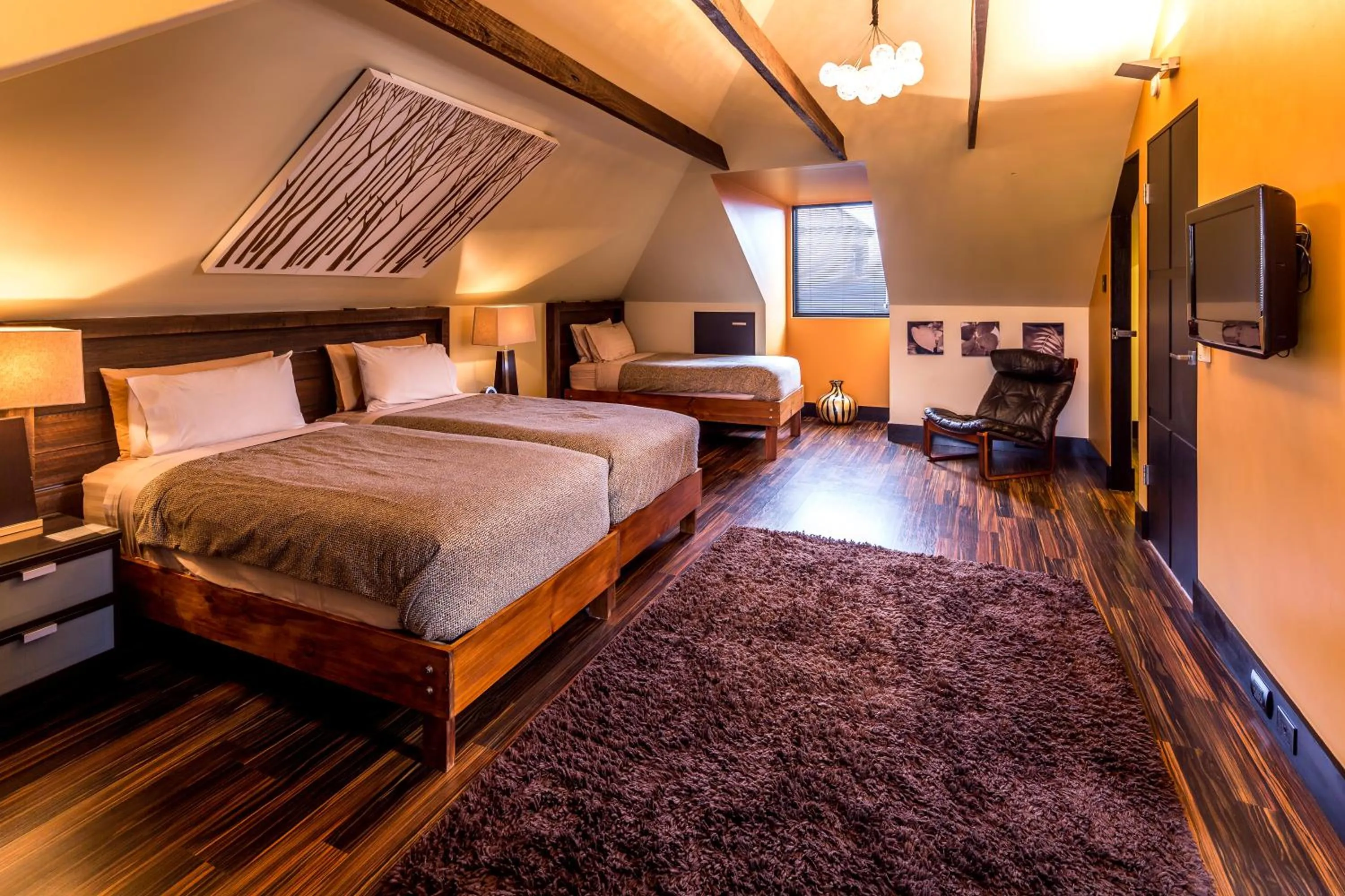 Bedroom, Bed in Corinda Contemporary