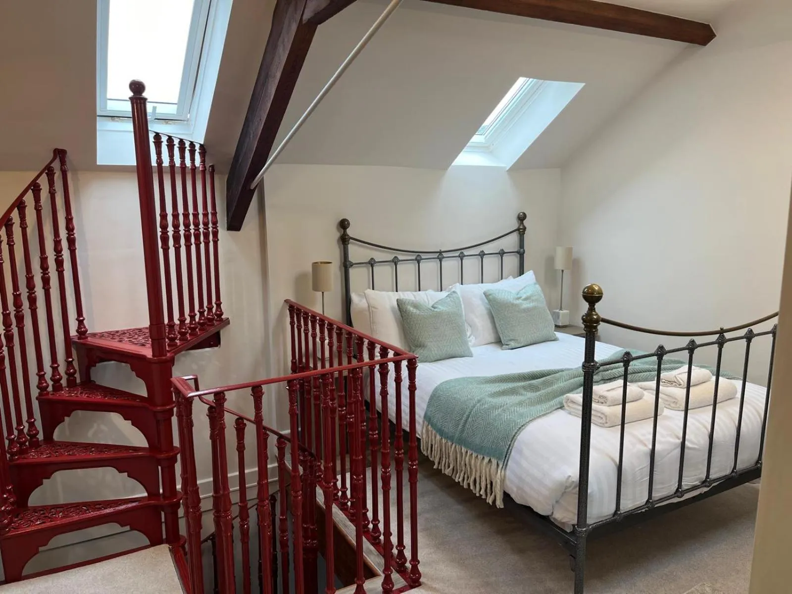 Bedroom, Bed in The Falcon Hotel