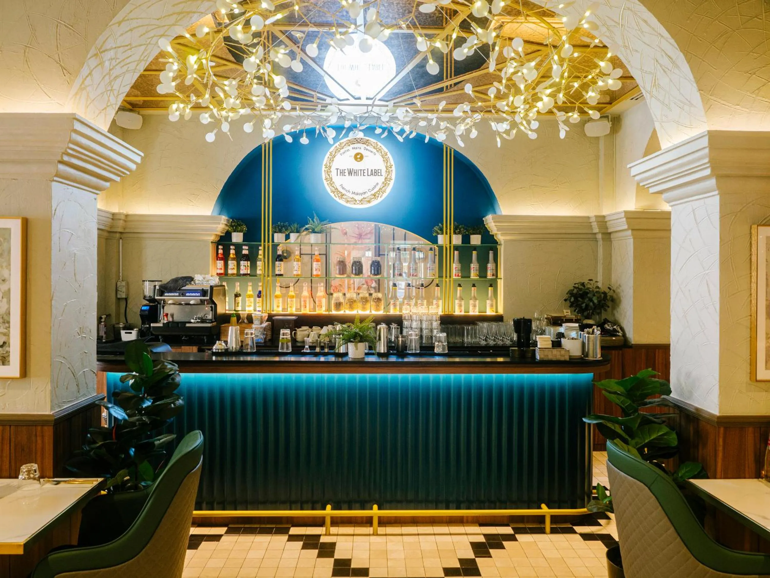 Restaurant/places to eat in The Sultan