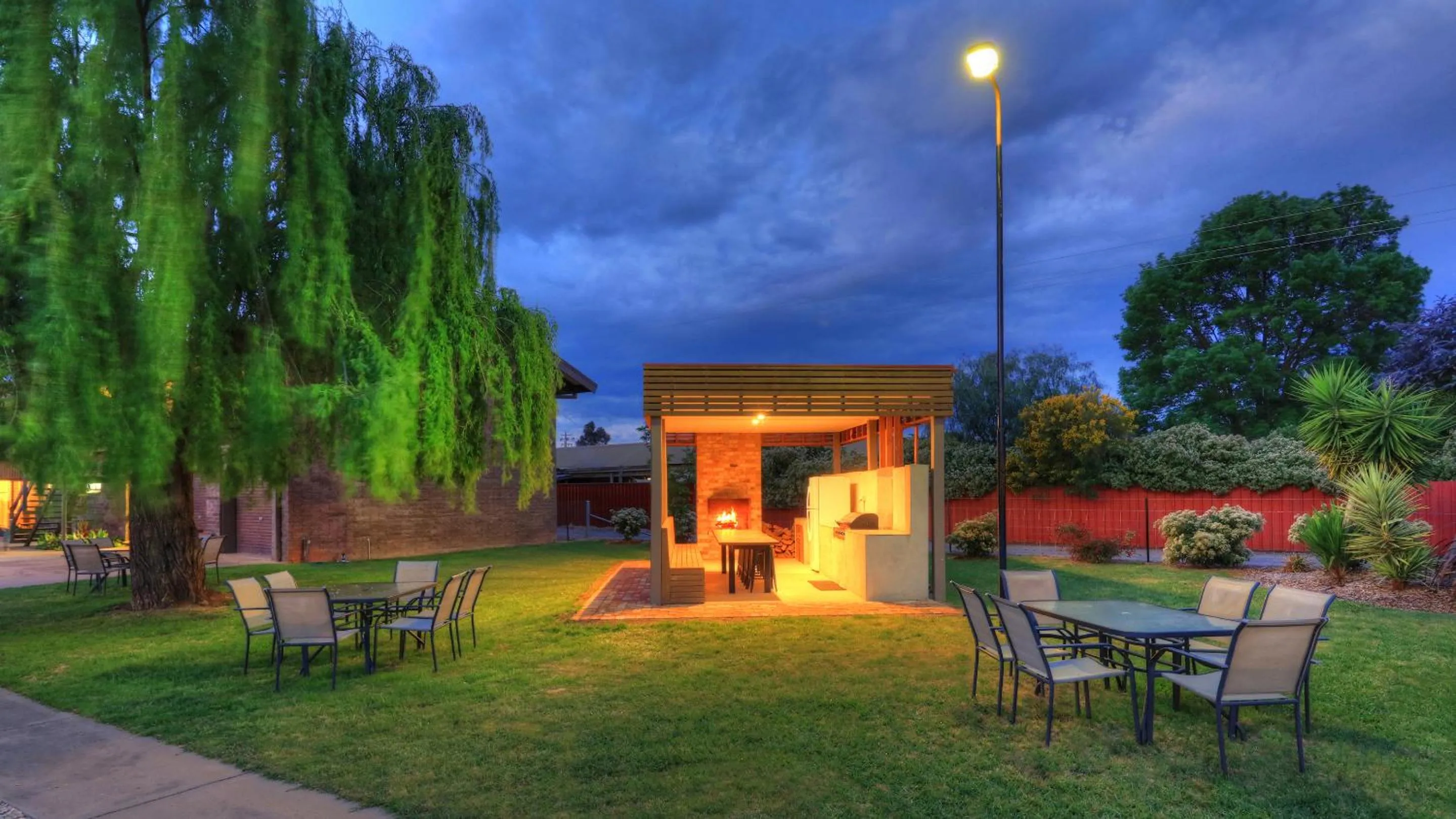 BBQ facilities in Motel Meneres